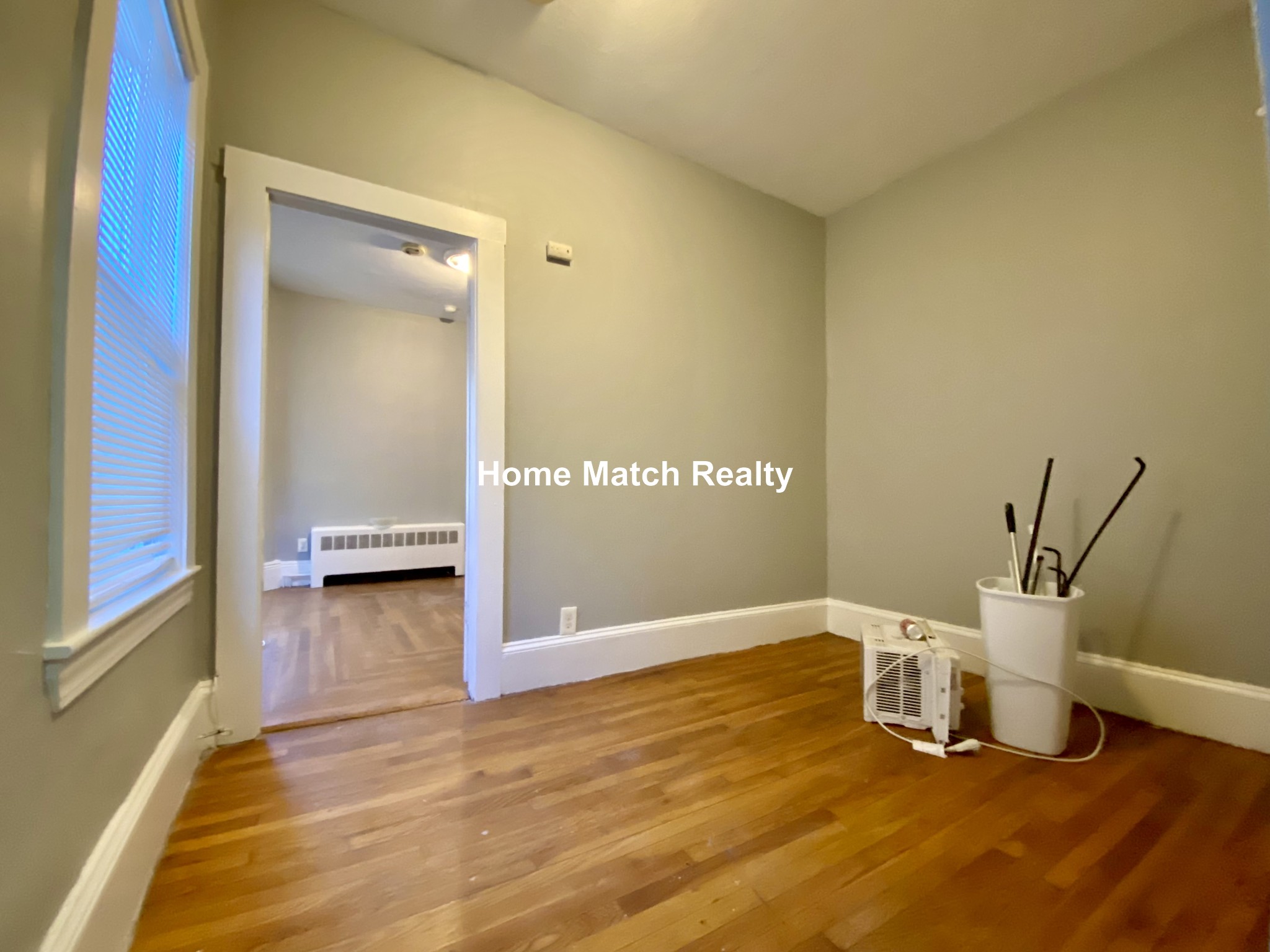 Photos of apartment on Broadway,Chelsea MA 