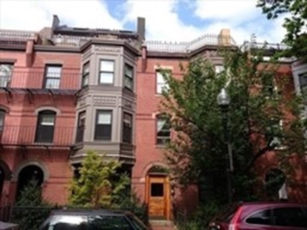 12 Follen St, Back Bay
