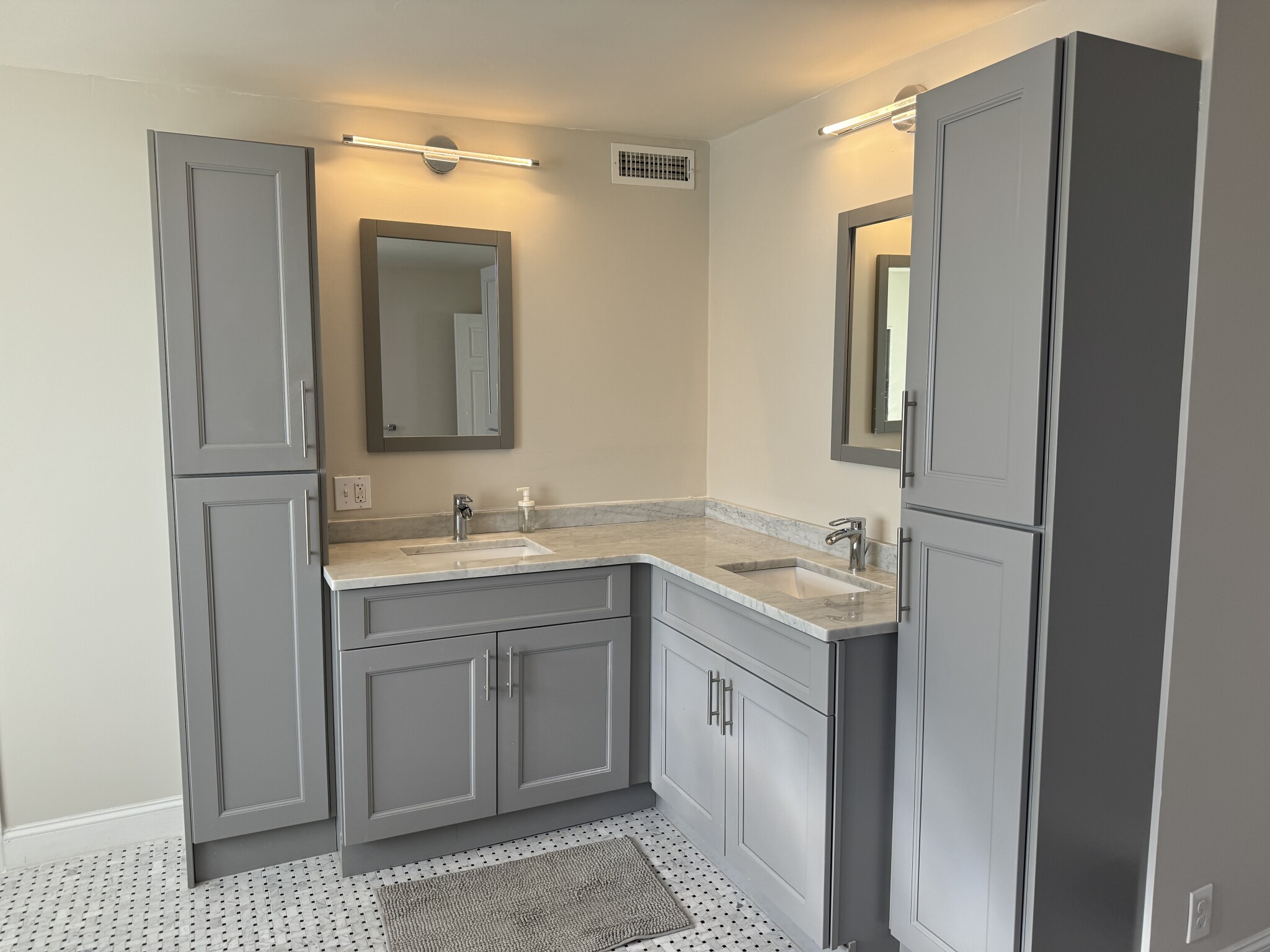 711 East 7th St, South Boston