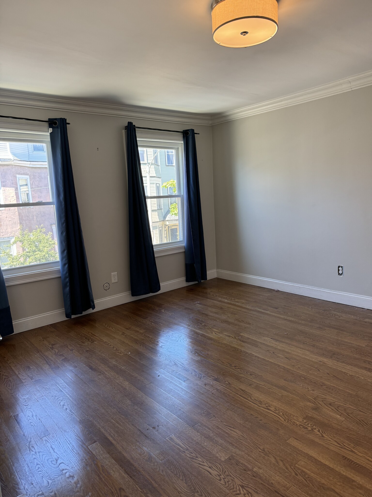 711 East 7th St, South Boston