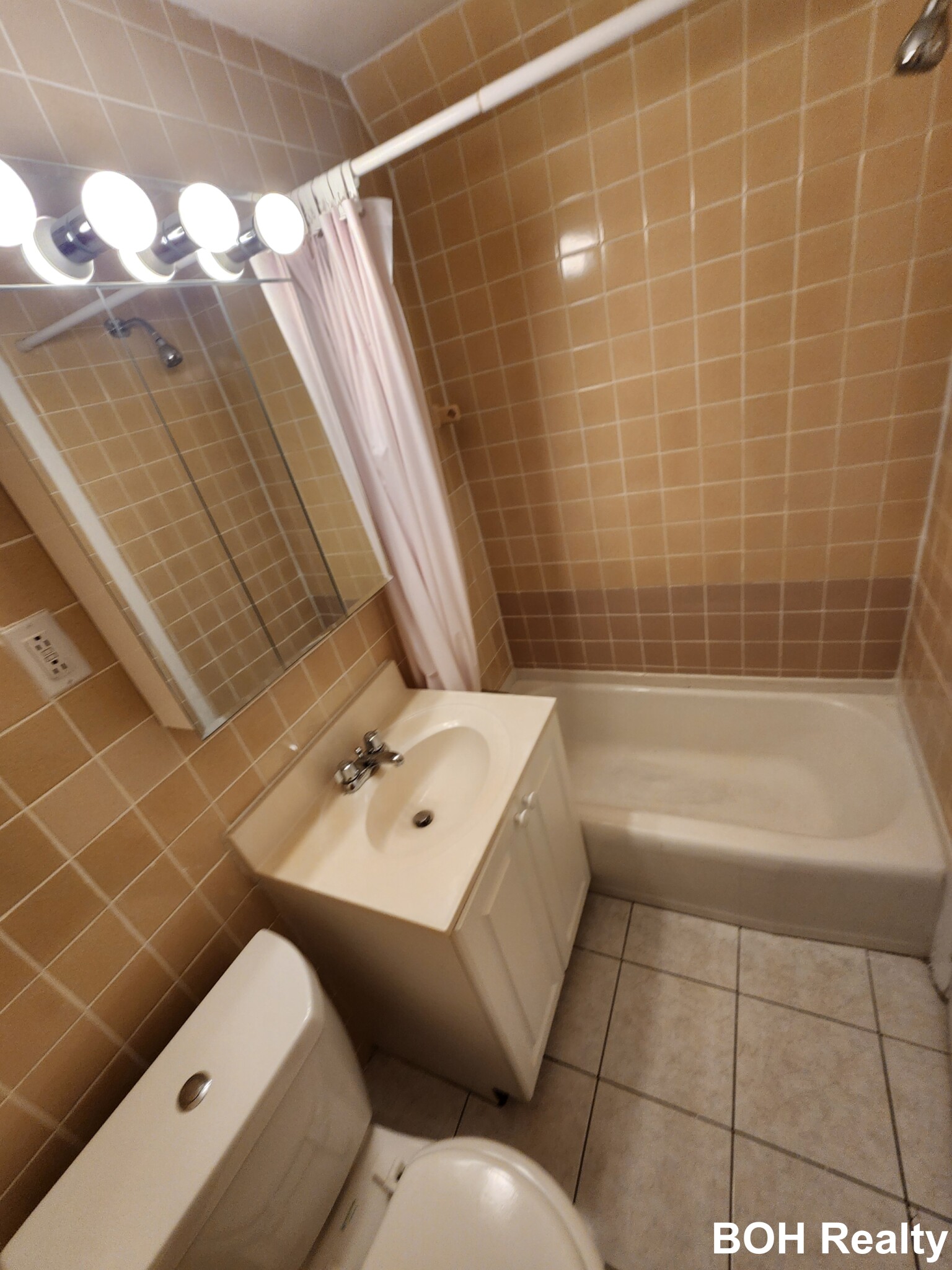 1223 Beacon St, Brookline