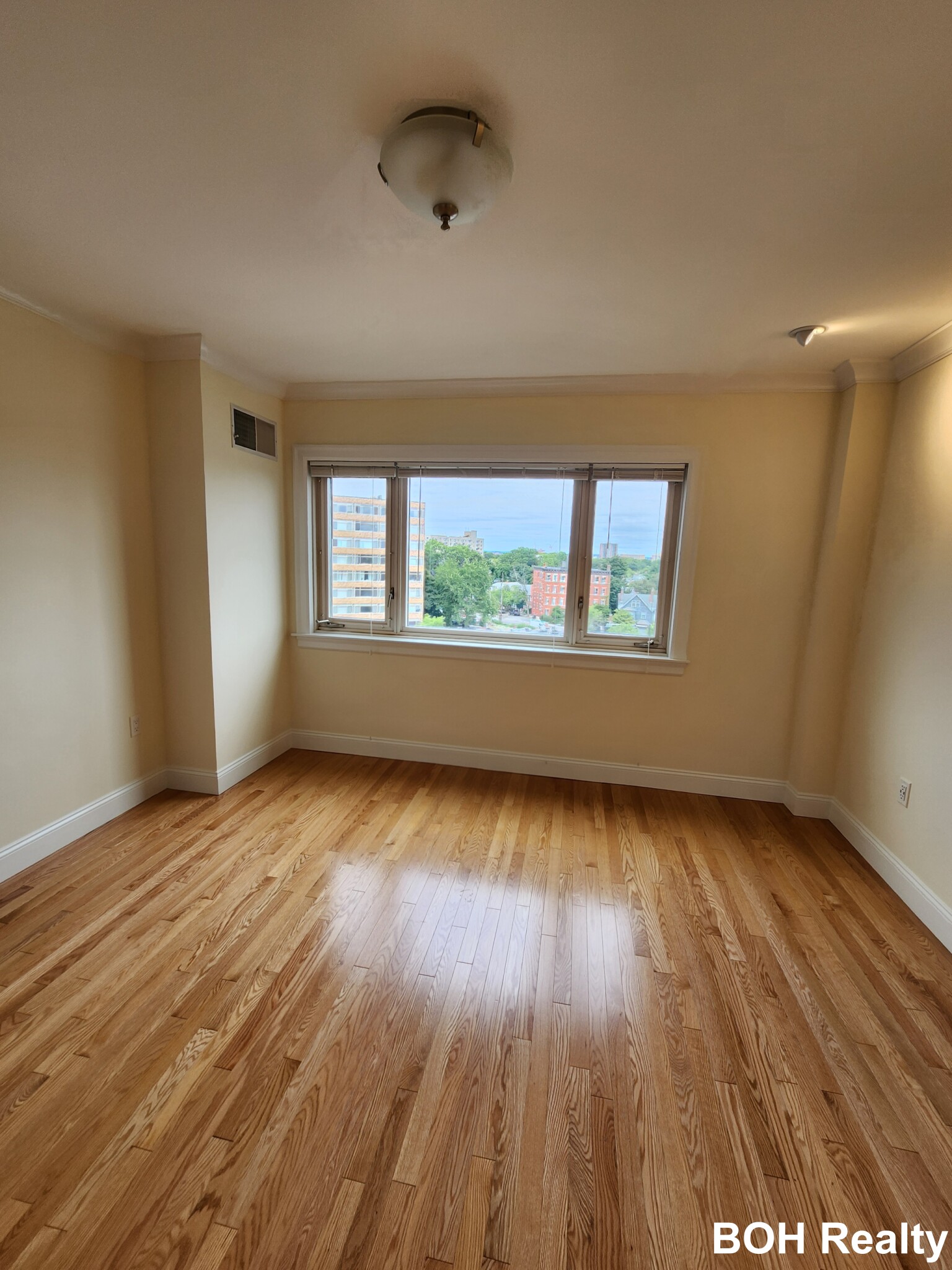 1443 Beacon St, Griggs Park