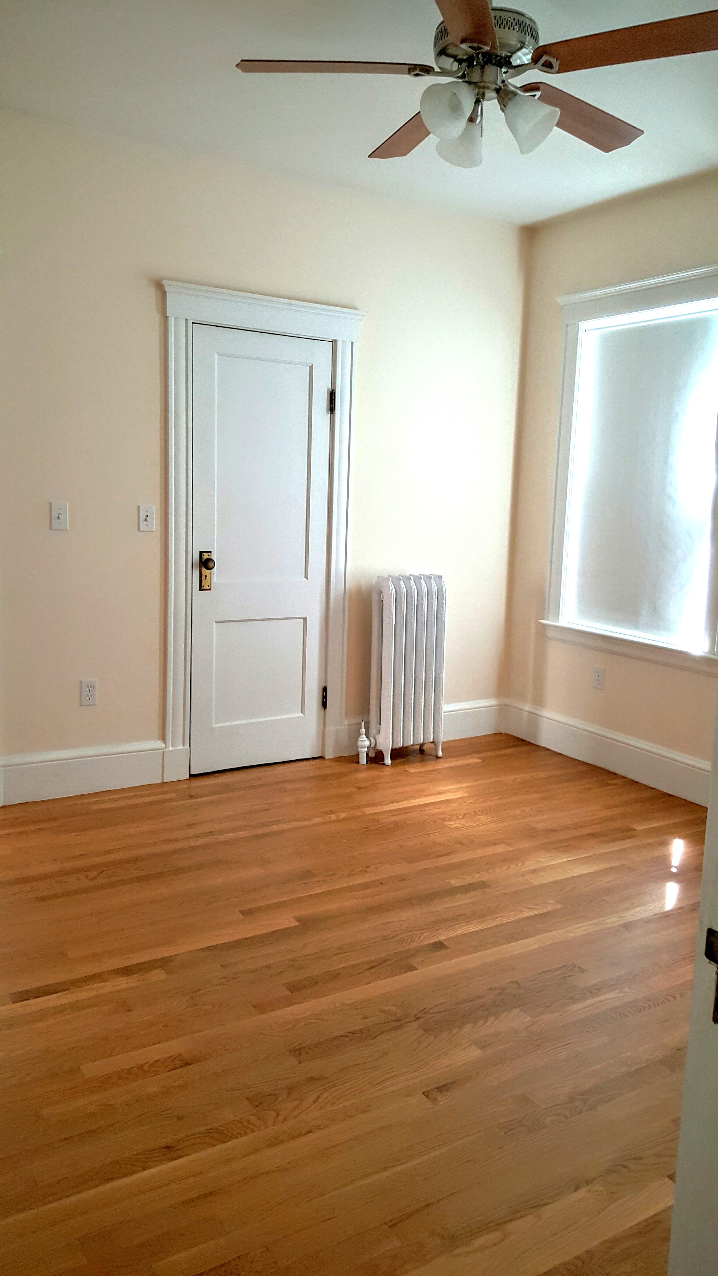 Photos of apartment on Fellsway,Medford MA 02155