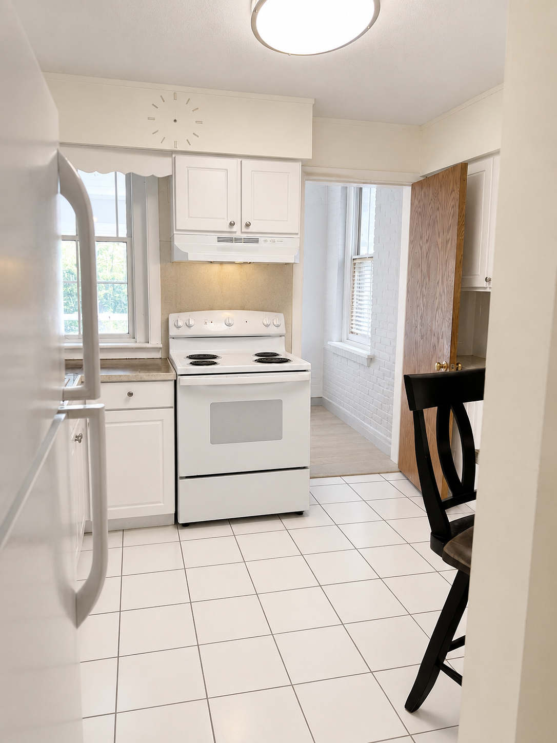 Photos of apartment on Beacon,Brookline MA 02446