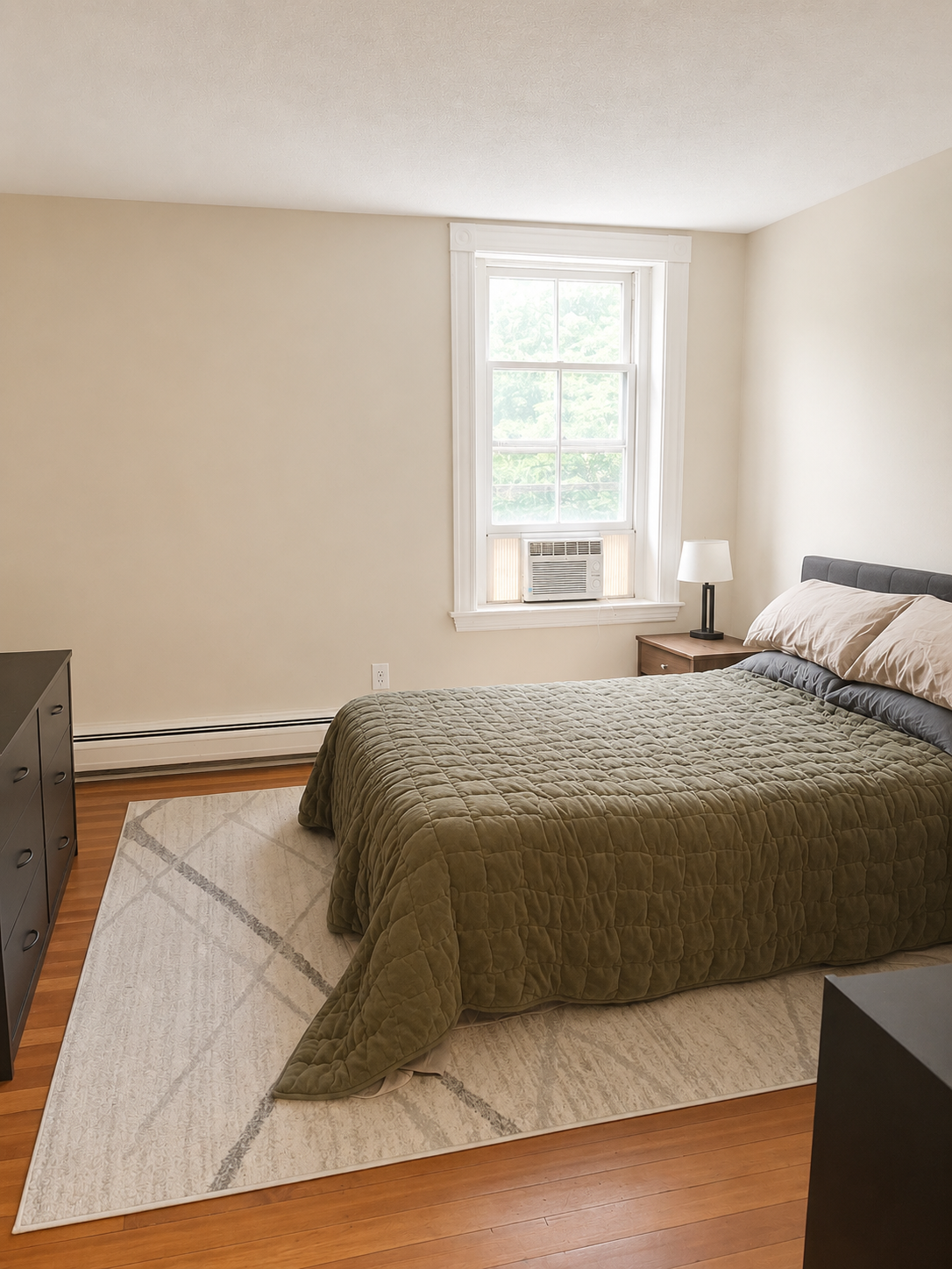Photos of apartment on Beacon,Brookline MA 02446