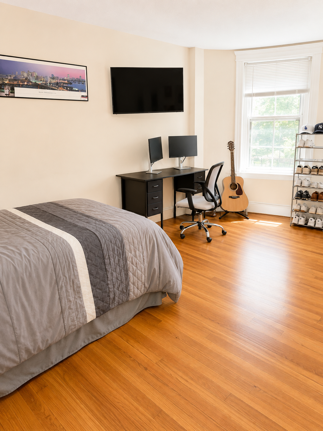 Photos of apartment on Beacon,Brookline MA 02446