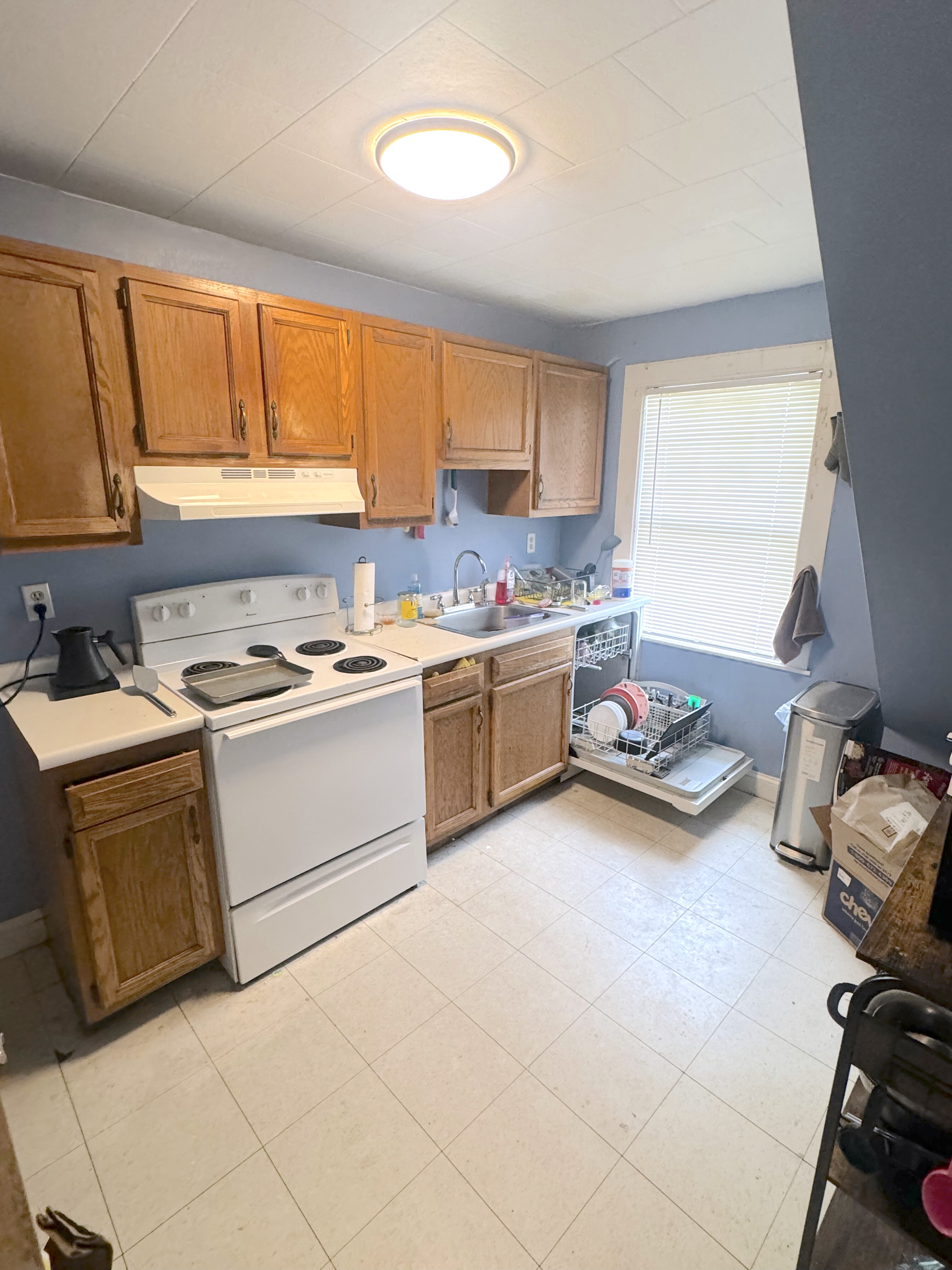 Photos of apartment on Aldie St.,Boston MA 02134