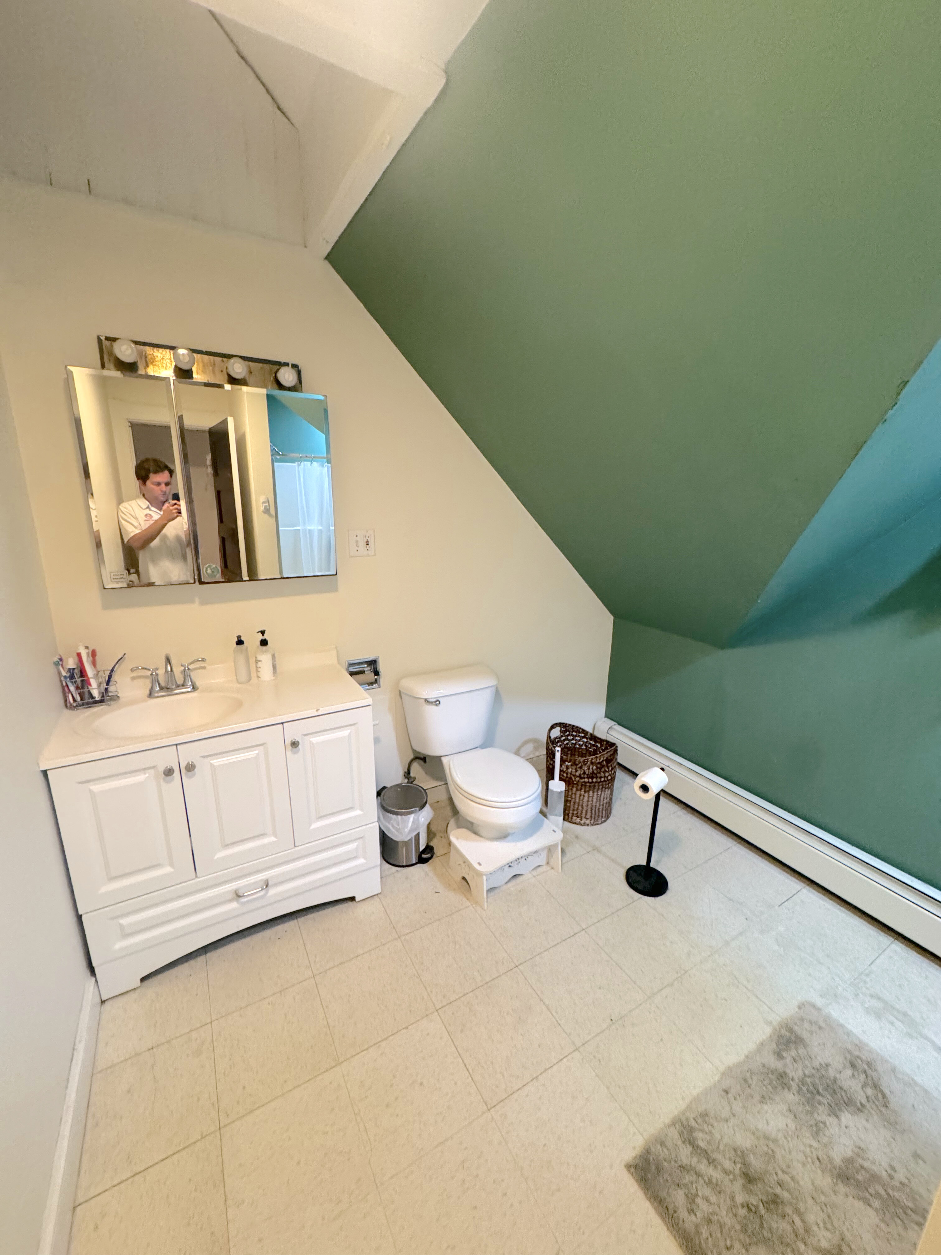 Photos of apartment on Aldie St.,Boston MA 02134
