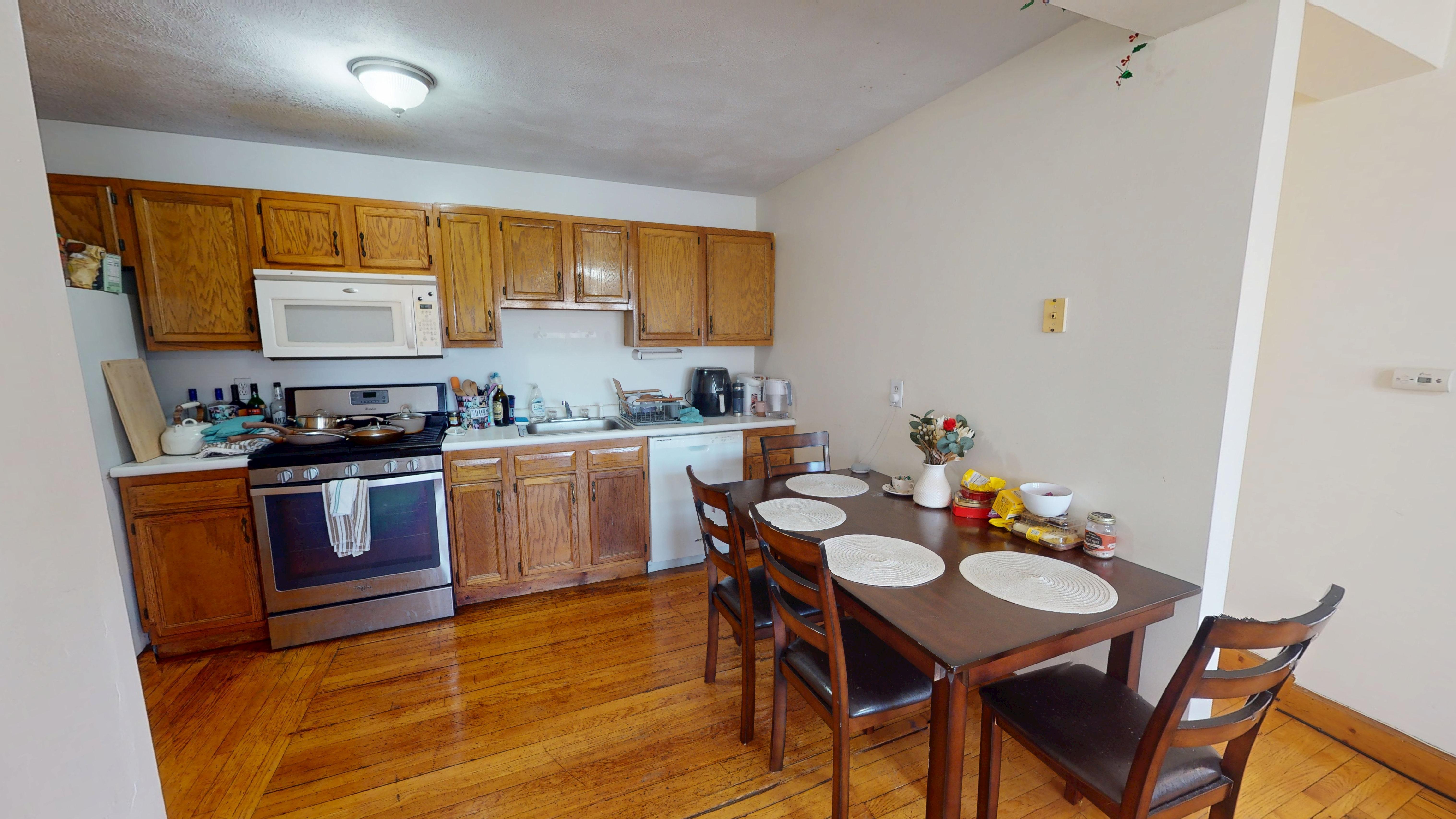 Photos of apartment on Nottinghill,Boston MA 02115