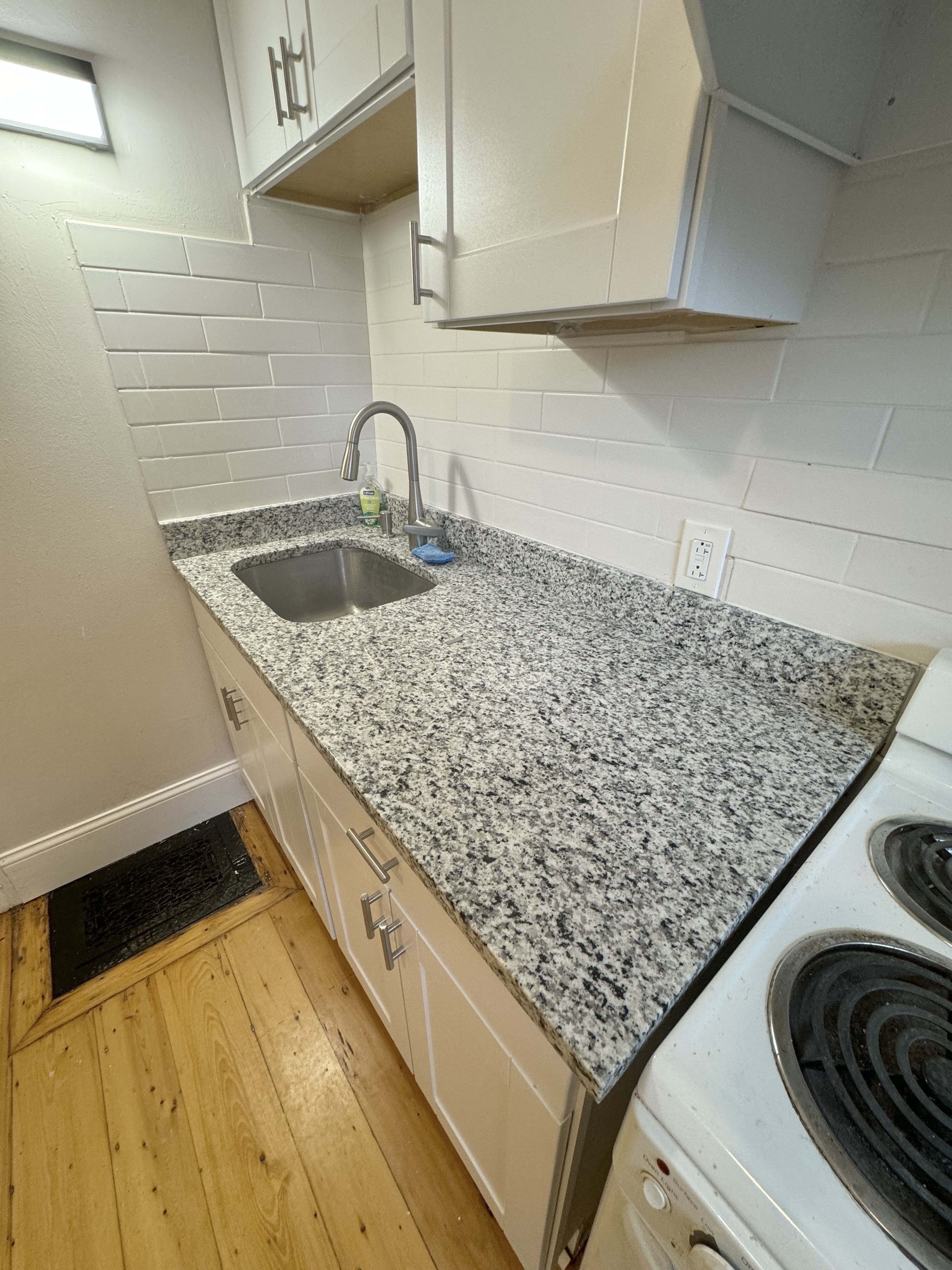 Photos of apartment on Academy Hill,Boston MA 02135