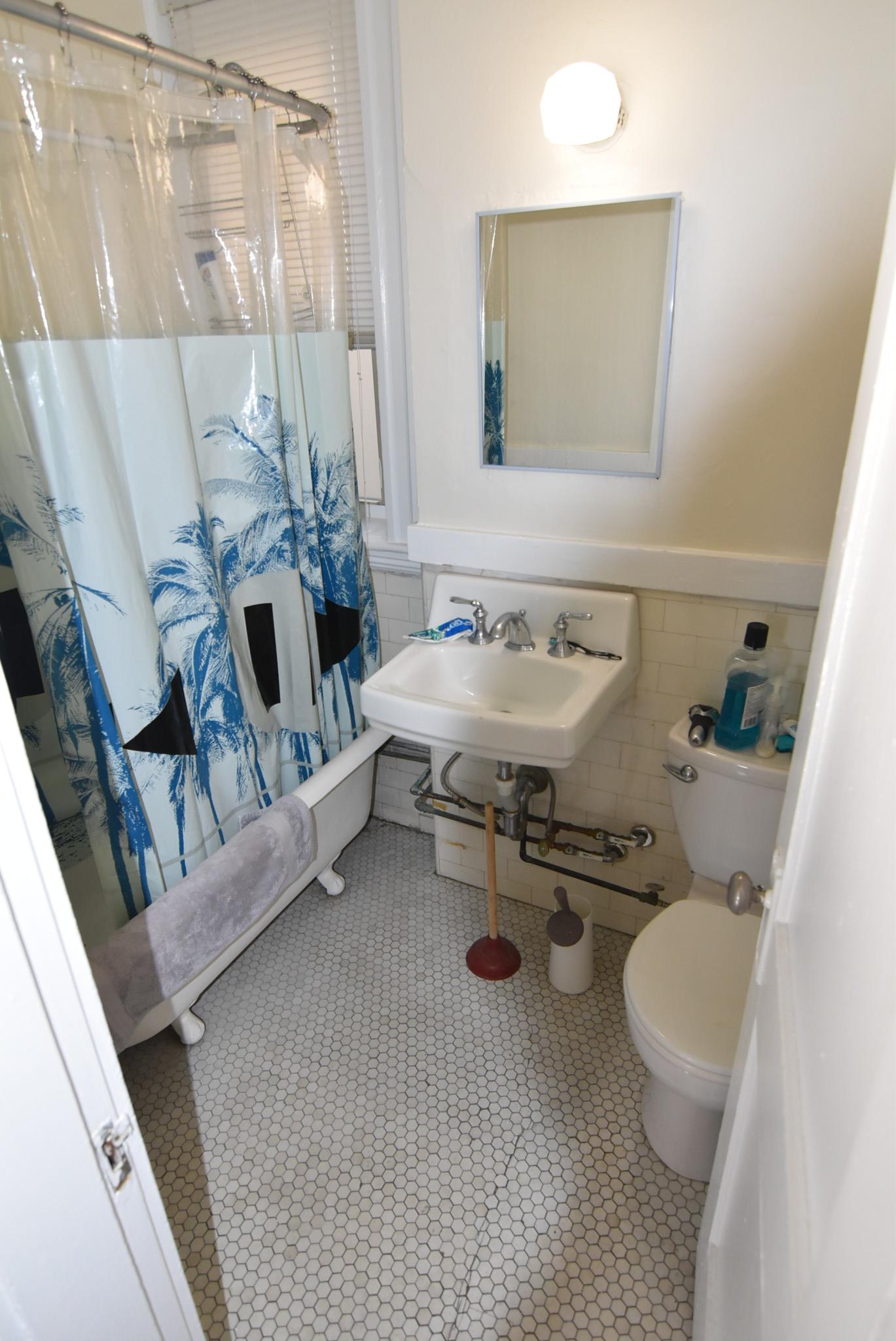 Photos of apartment on Commonwealth Ave.,Boston MA 02135