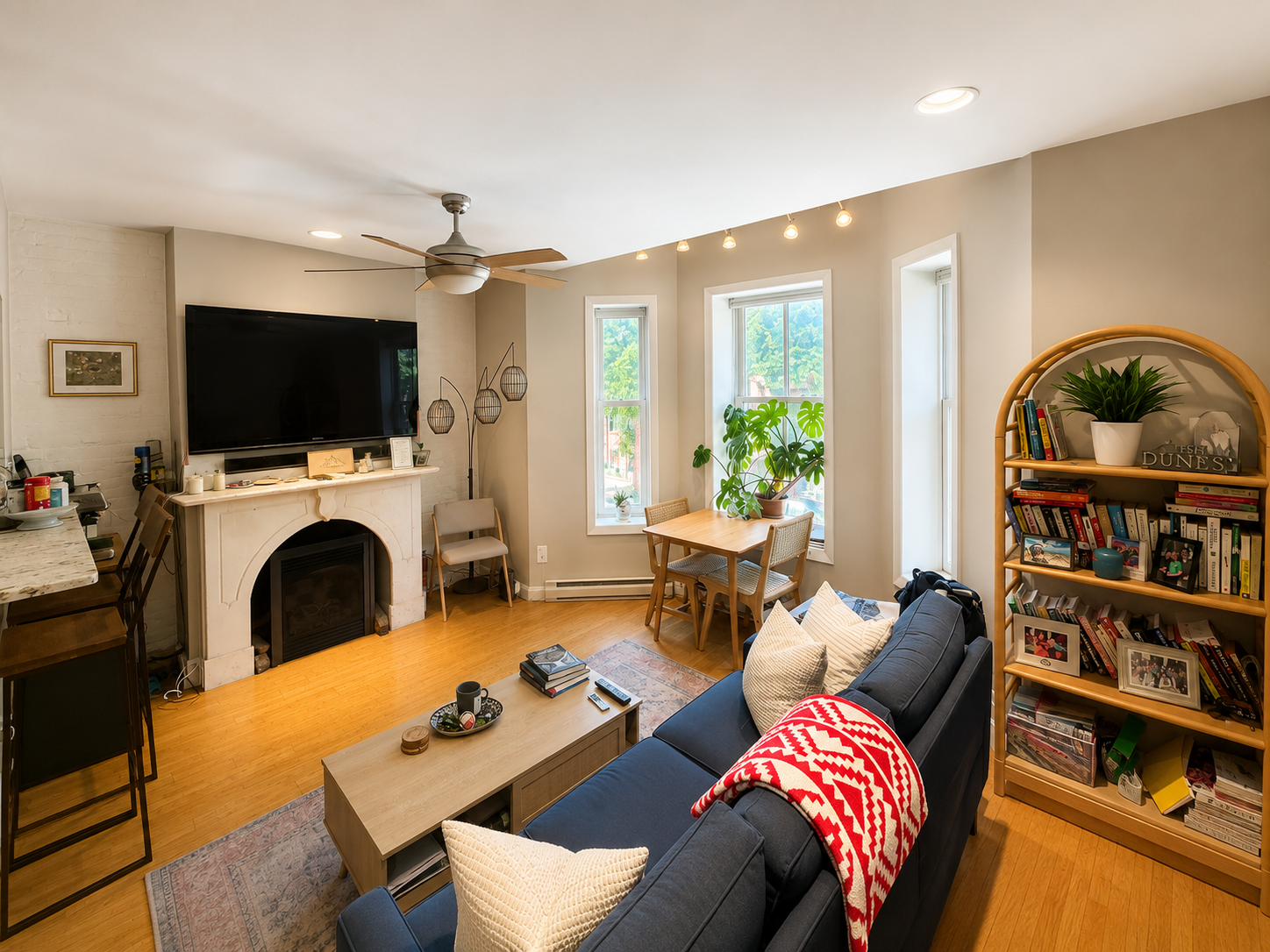 Photos of apartment on Washington St.,Boston MA 02116