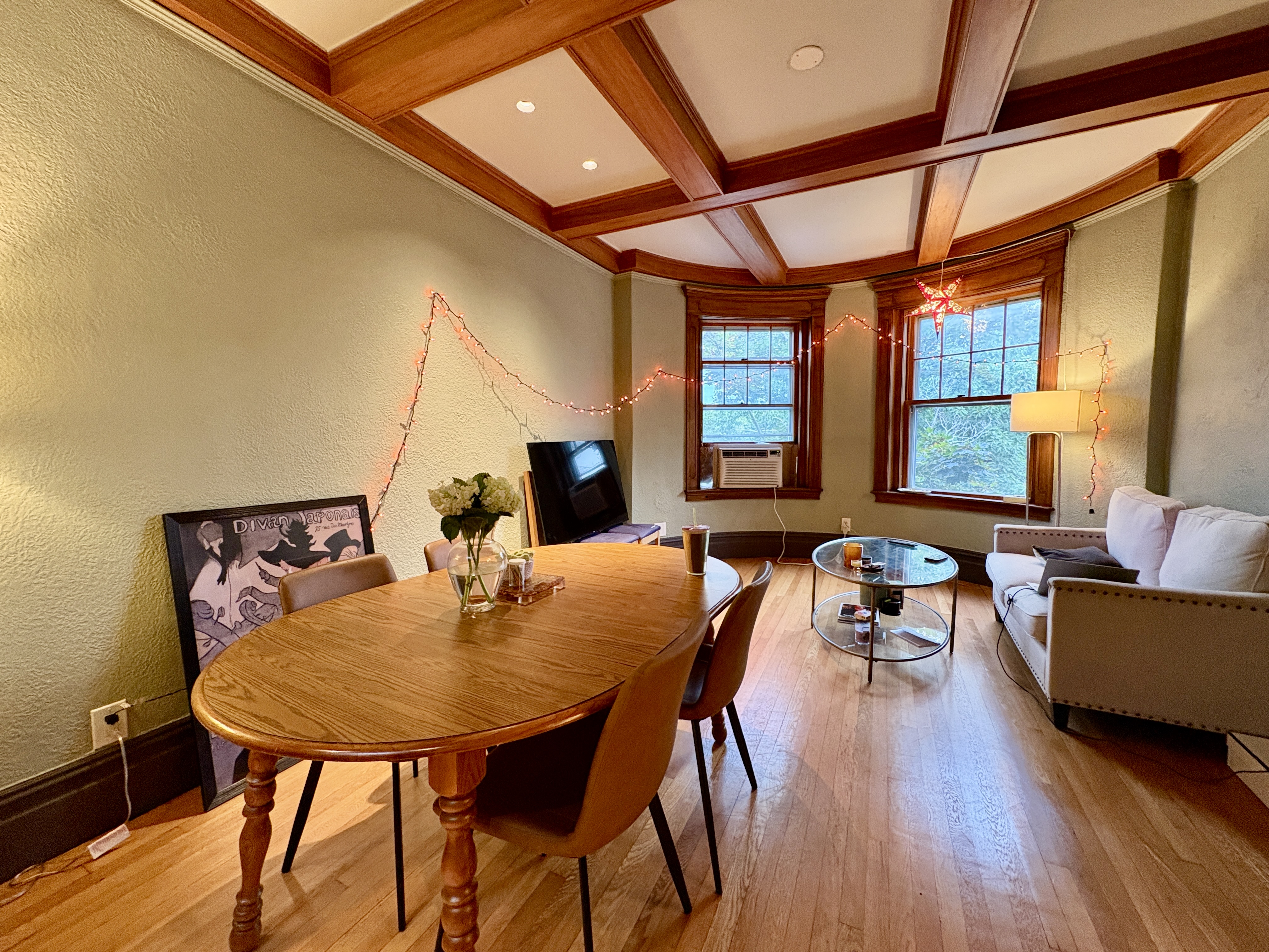 Photos of apartment on Naples,Brookline MA 02446