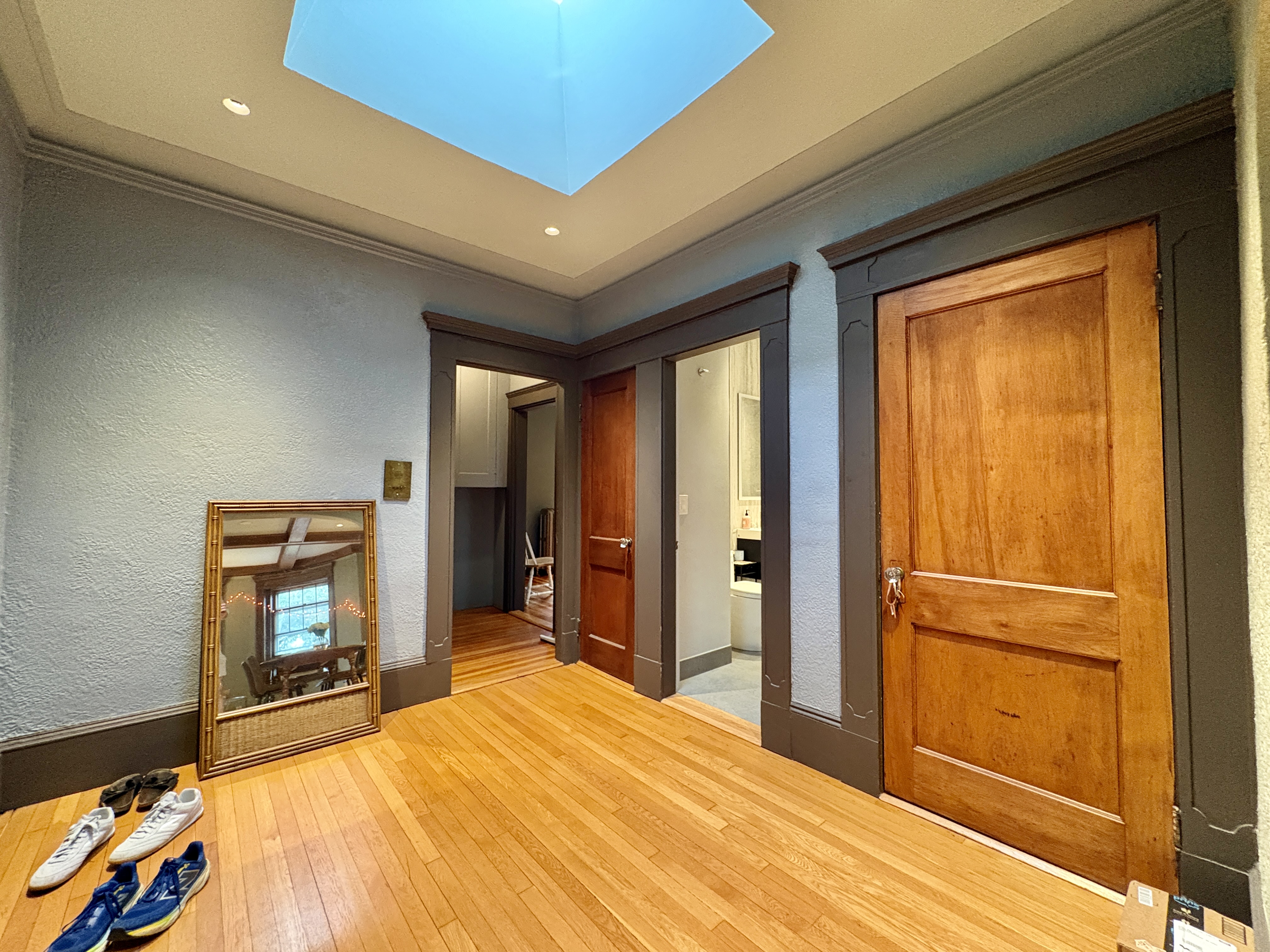 Photos of apartment on Naples,Brookline MA 02446