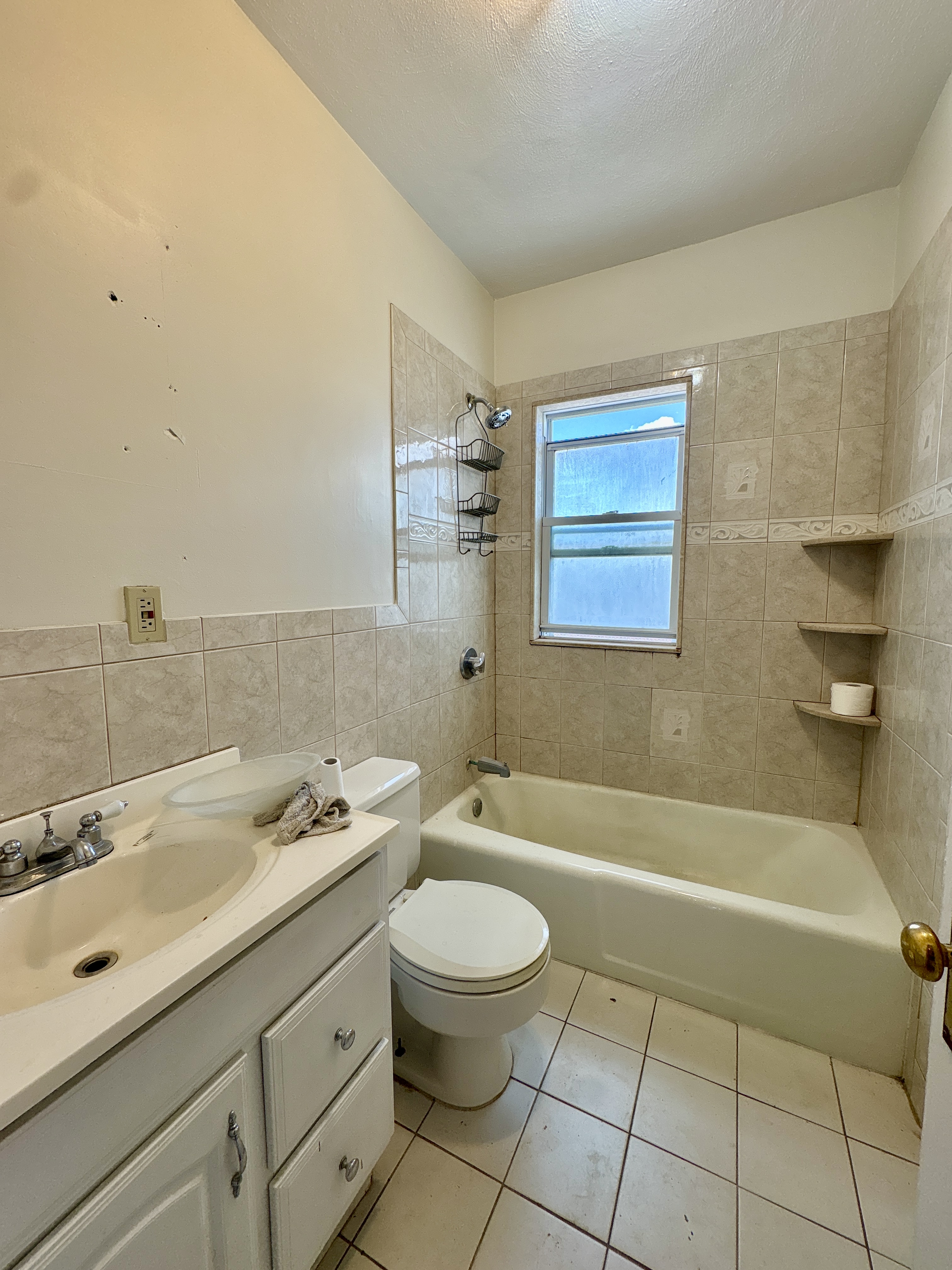 Photos of apartment on Commonwealth Ave.,Boston MA 02135