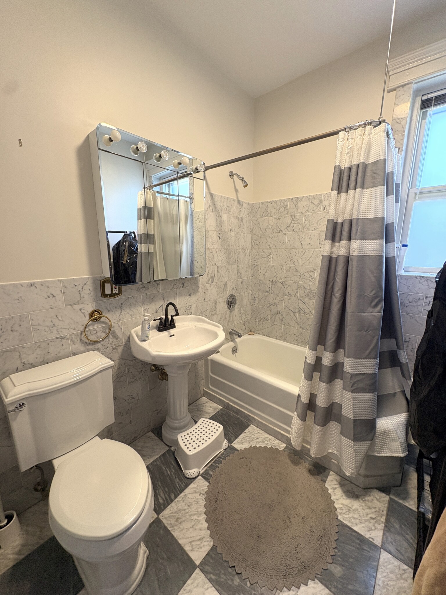 Photos of apartment on Kilsyth,Brookline MA 02445