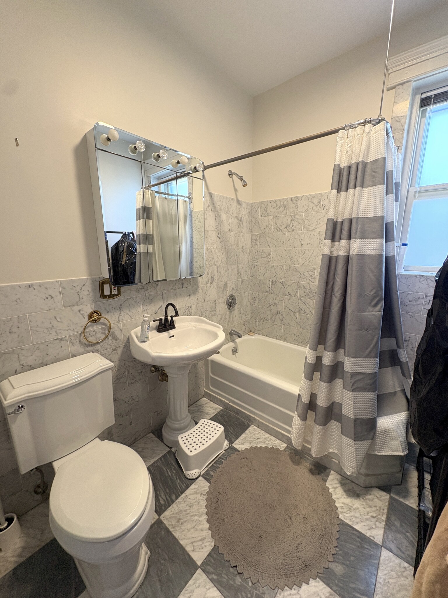 Photos of apartment on Kilsyth,Brookline MA 02445