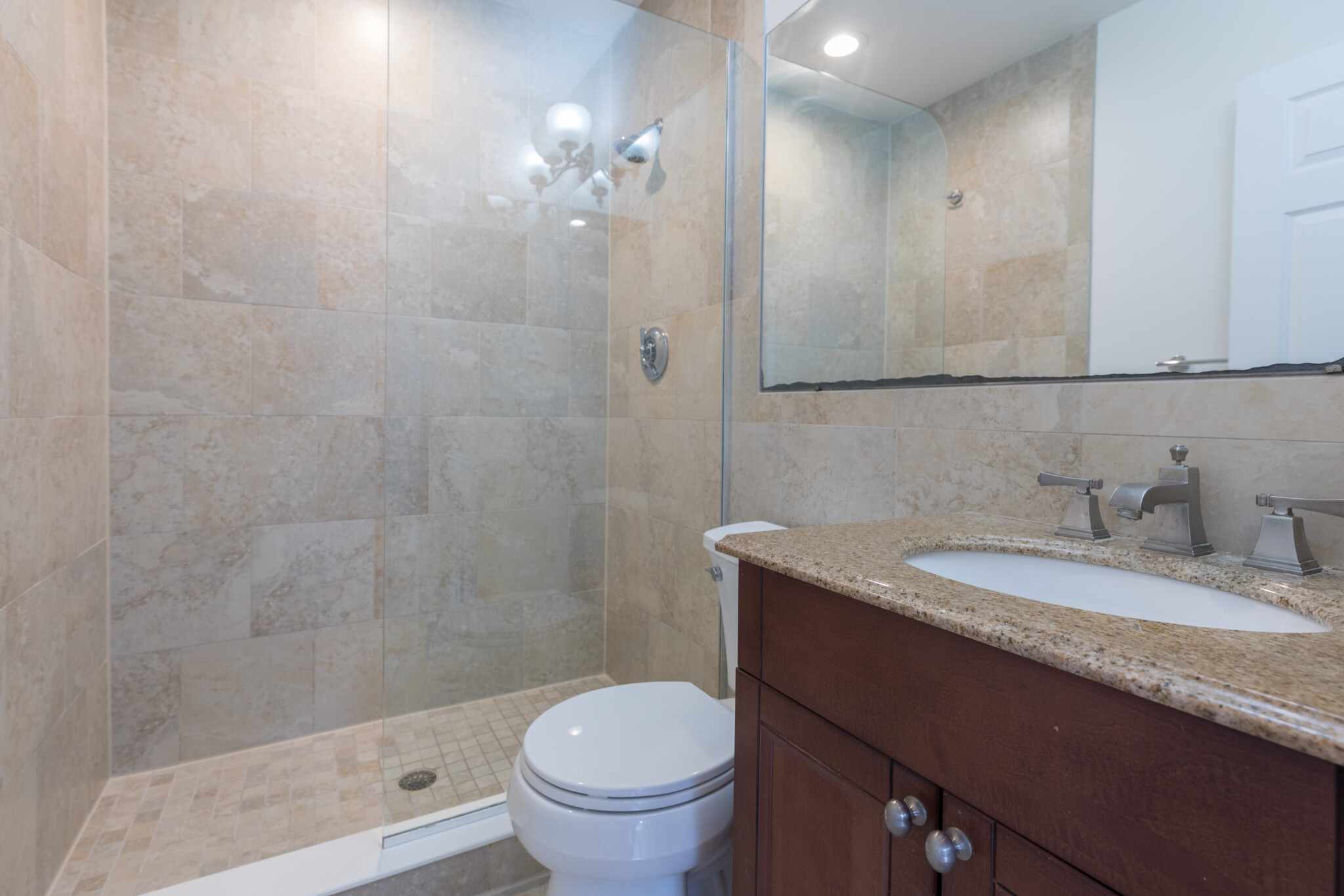 19 Knowlton St, South Boston