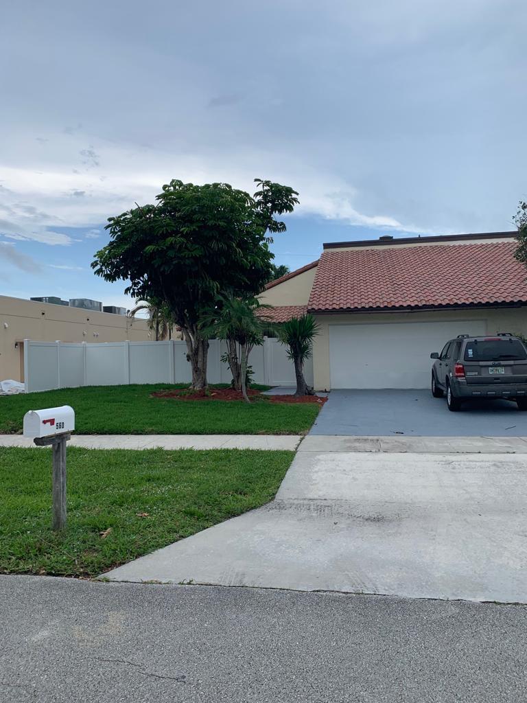 560 NE 48th St., Boca Raton, FL - 3,200 USD/ month
