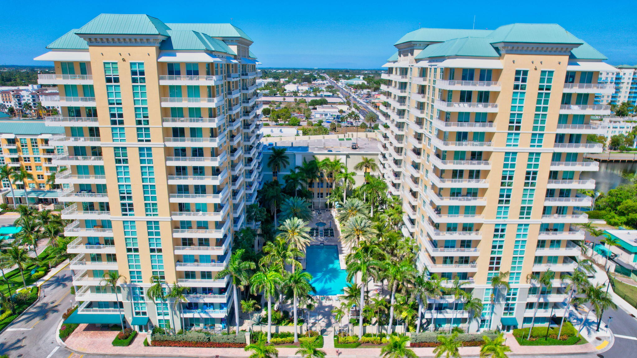 700 East Boynton Beach Blvd., Boynton Beach, FL - 6,000 USD/ month