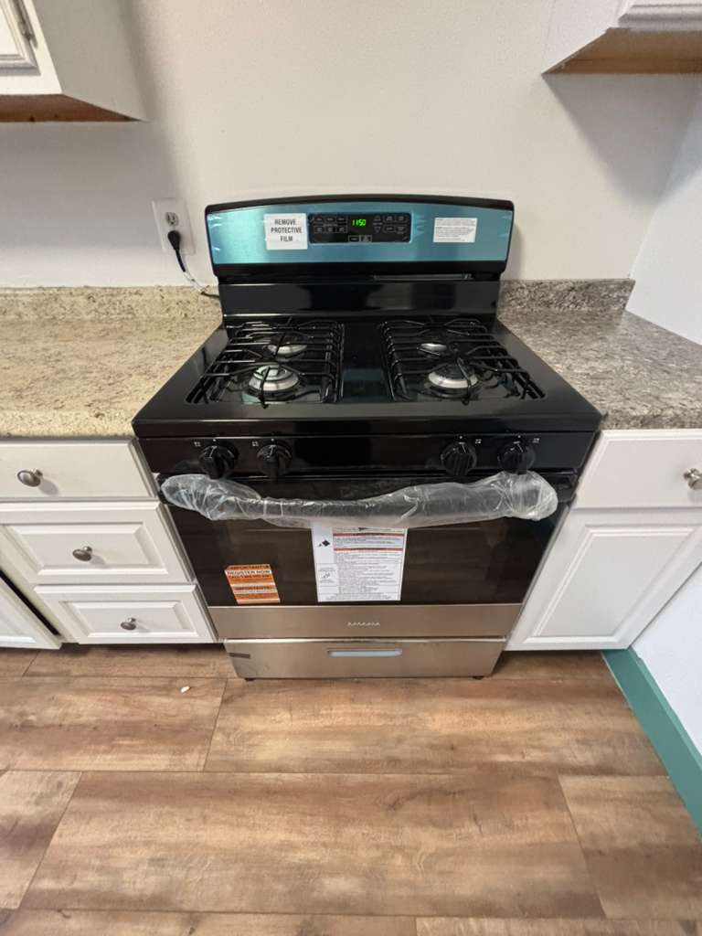 Photos of apartment on Lexington St.,Boston MA 02128