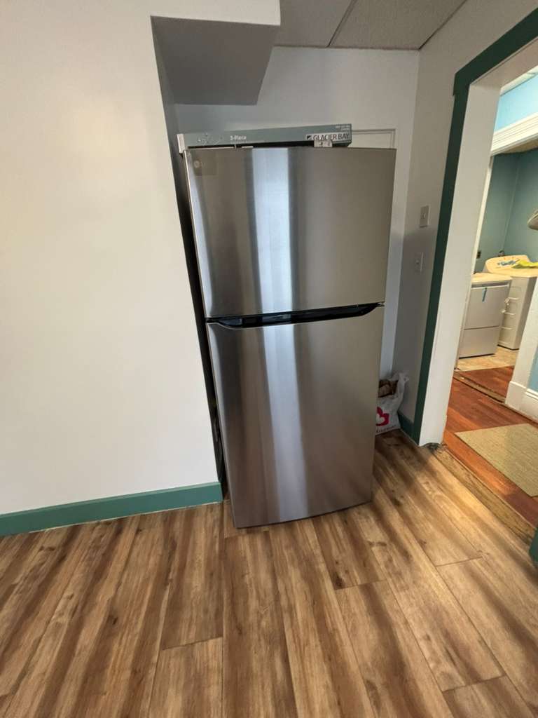 Photos of apartment on Lexington St.,Boston MA 02128