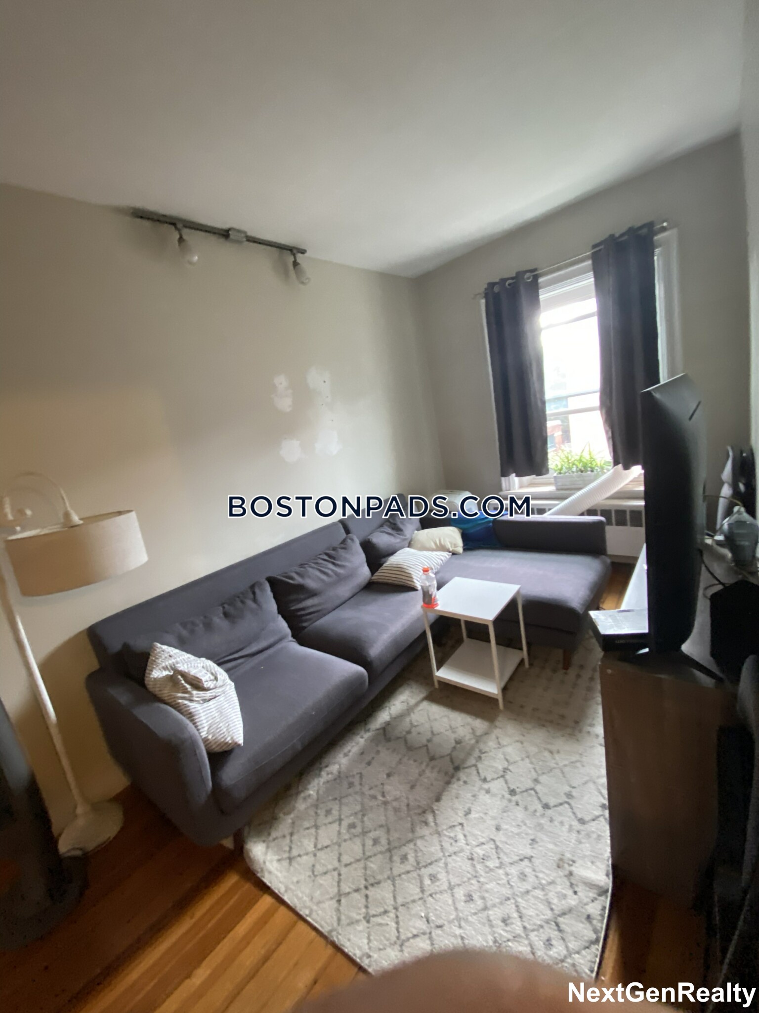 435 Hanover St, North End