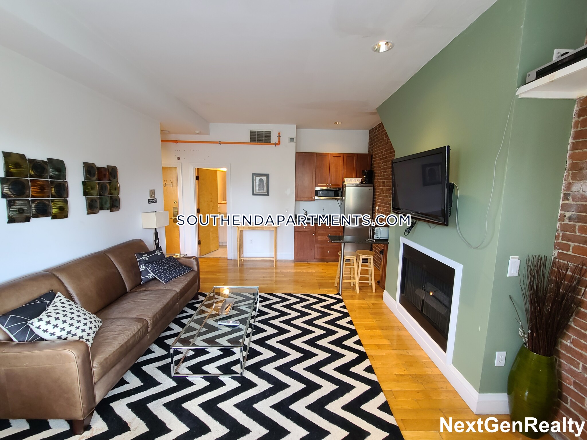 476 Columbus Ave, South End