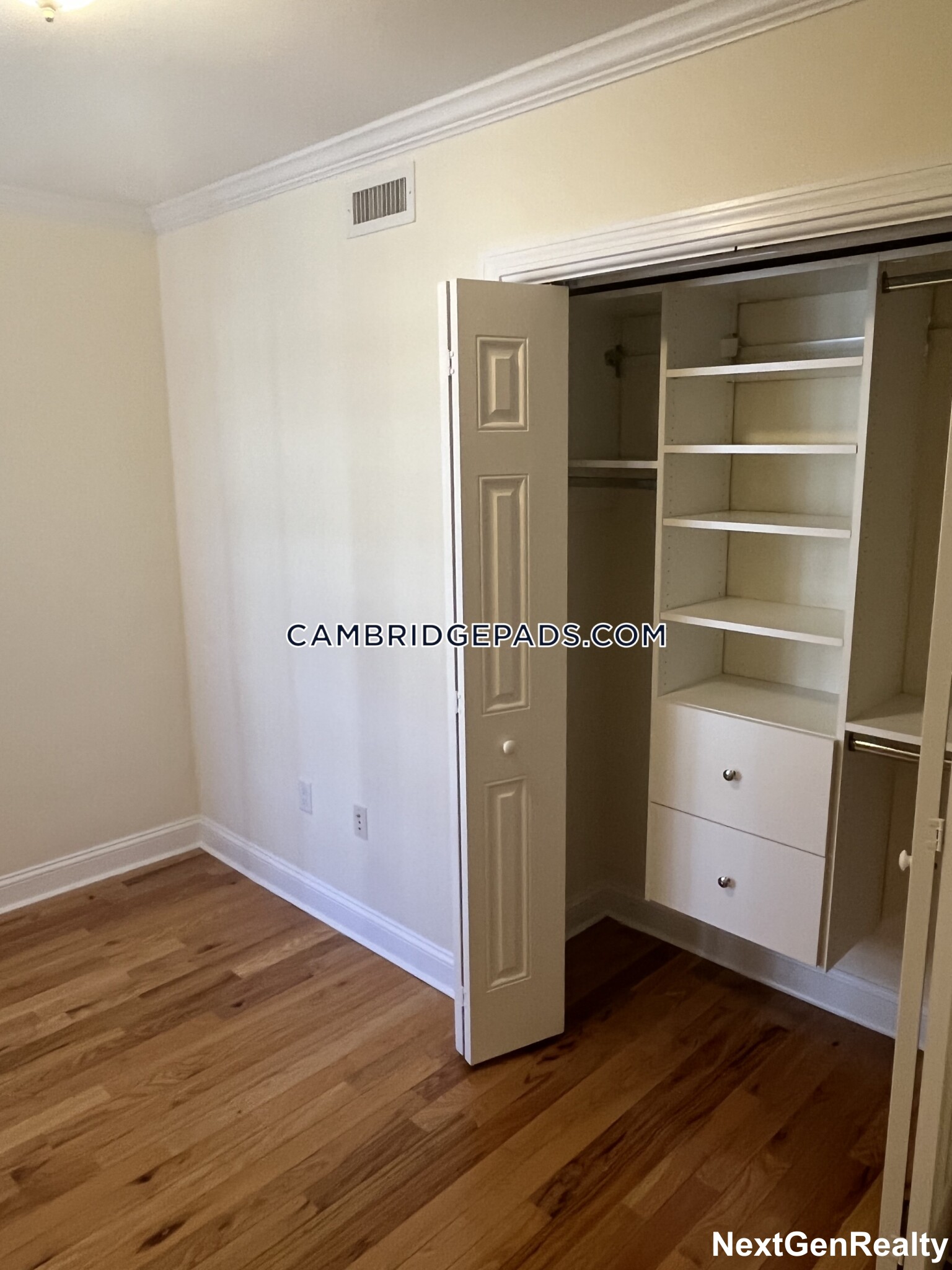 55 Langdon St, Harvard Square