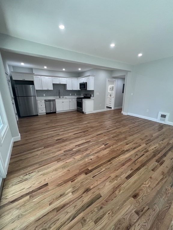 Photos of apartment on Columbia Rd.,Boston MA 02125