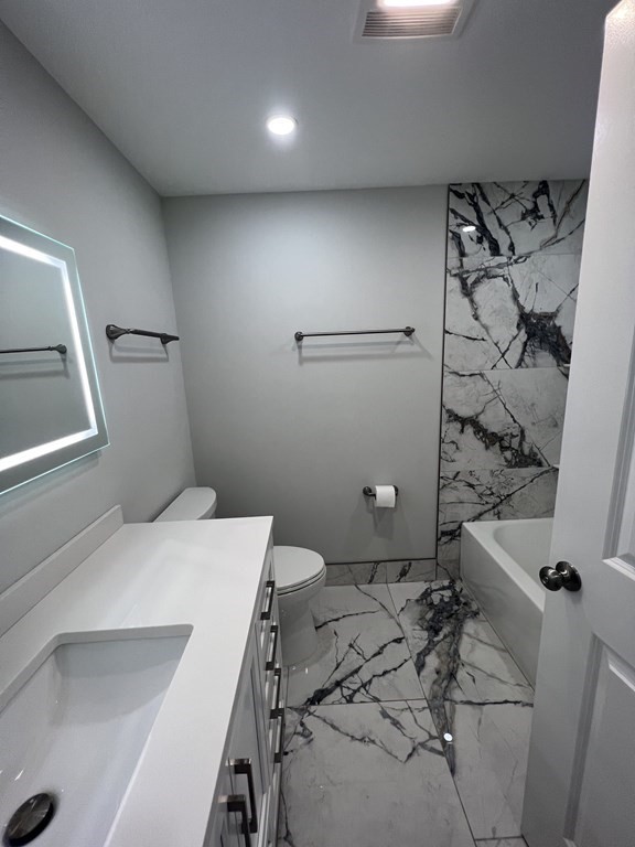 Photos of apartment on Columbia Rd.,Boston MA 02125