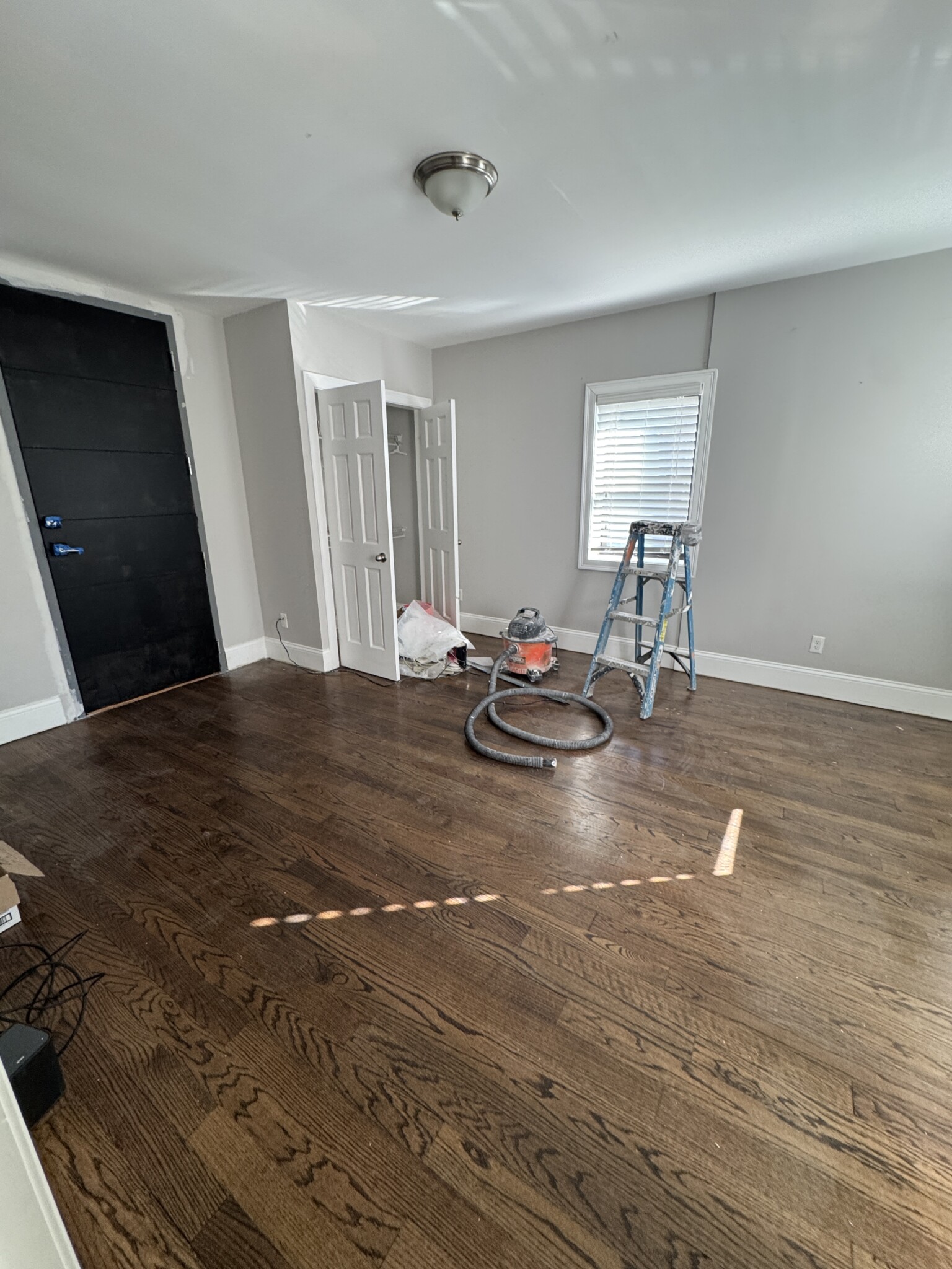 Photos of apartment on Dudley St.,Boston MA 02119