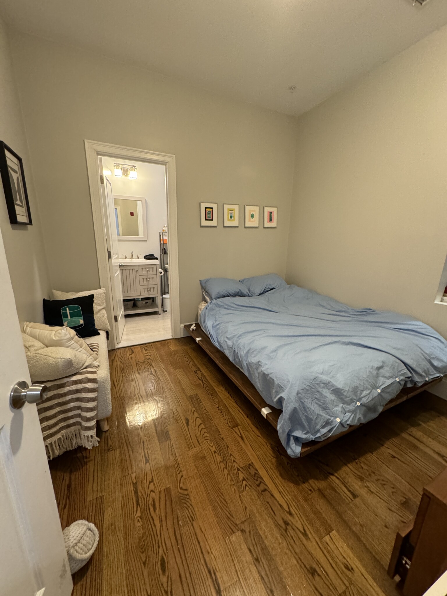 Photos of apartment on Dudley St.,Boston MA 02119