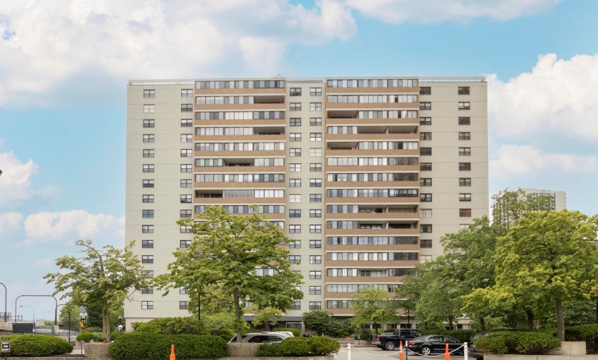 Photos of apartment on Whittier Pl.,Boston MA 02114