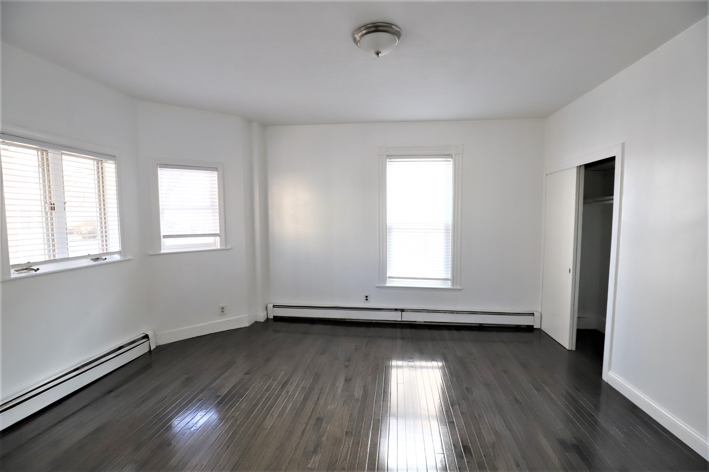 Photos of apartment on Washington St.,Malden MA 02148