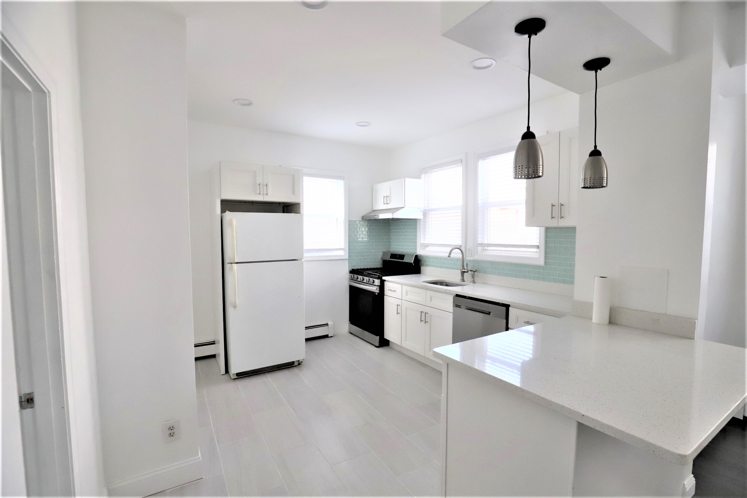 Photos of apartment on Washington St.,Malden MA 02148