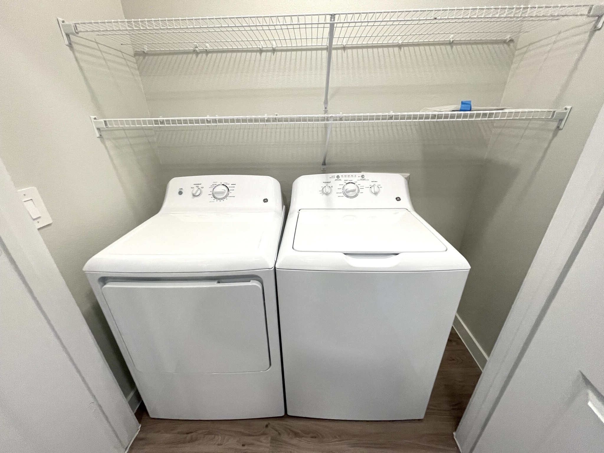 https://ygl-photos.s3.us-west-004.backblazeb2.com/15898O679a00ef41086.jpg