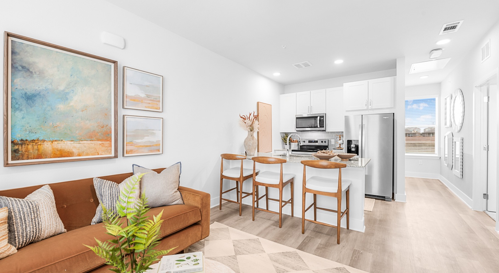 3205 Westinghouse Rd. - 1,700USD / month