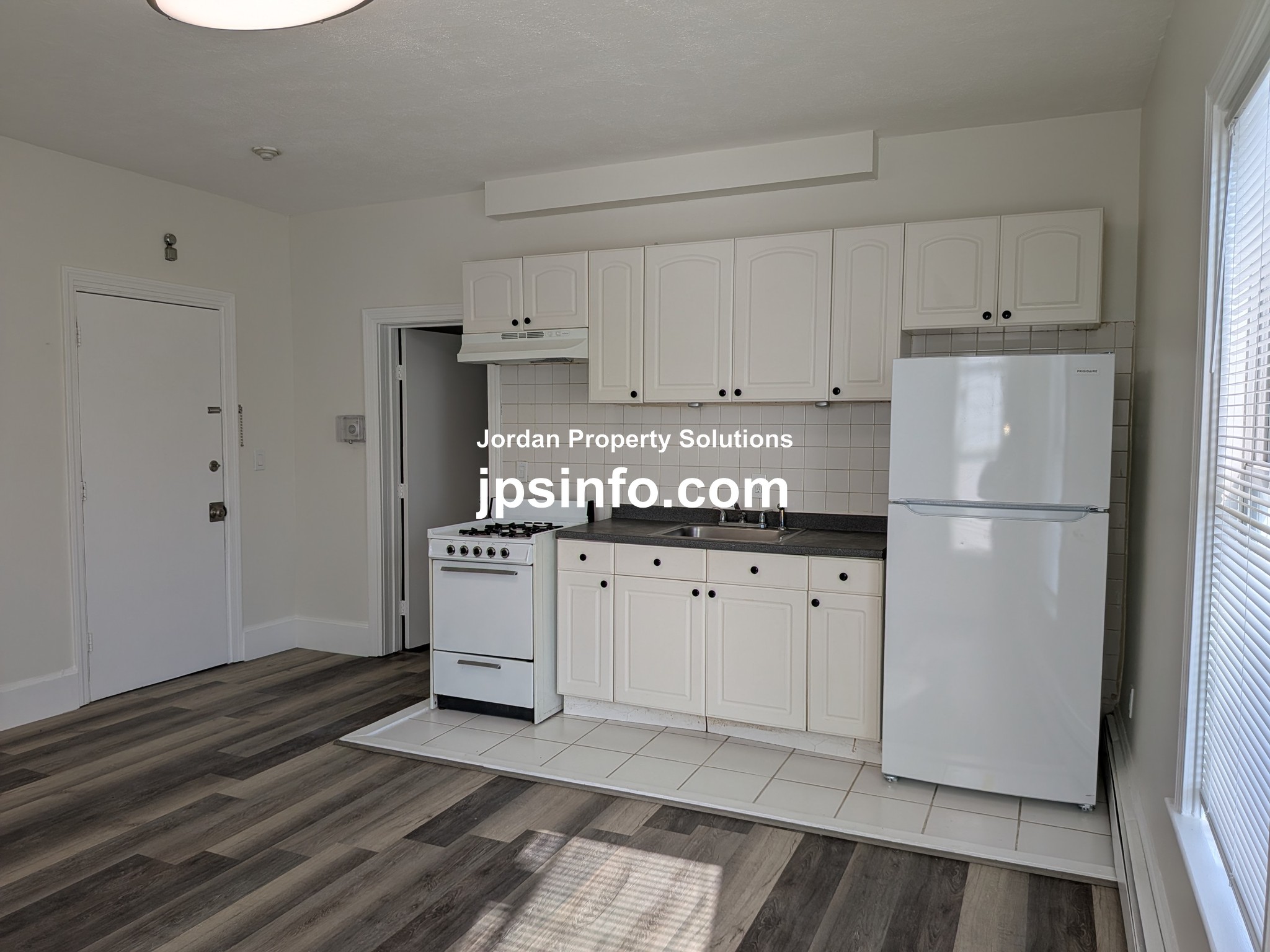 Photos of apartment on Perkins St.,Somerville MA 02145