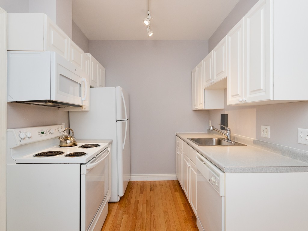 Photos of apartment on Charlesgate E,Boston MA 02215