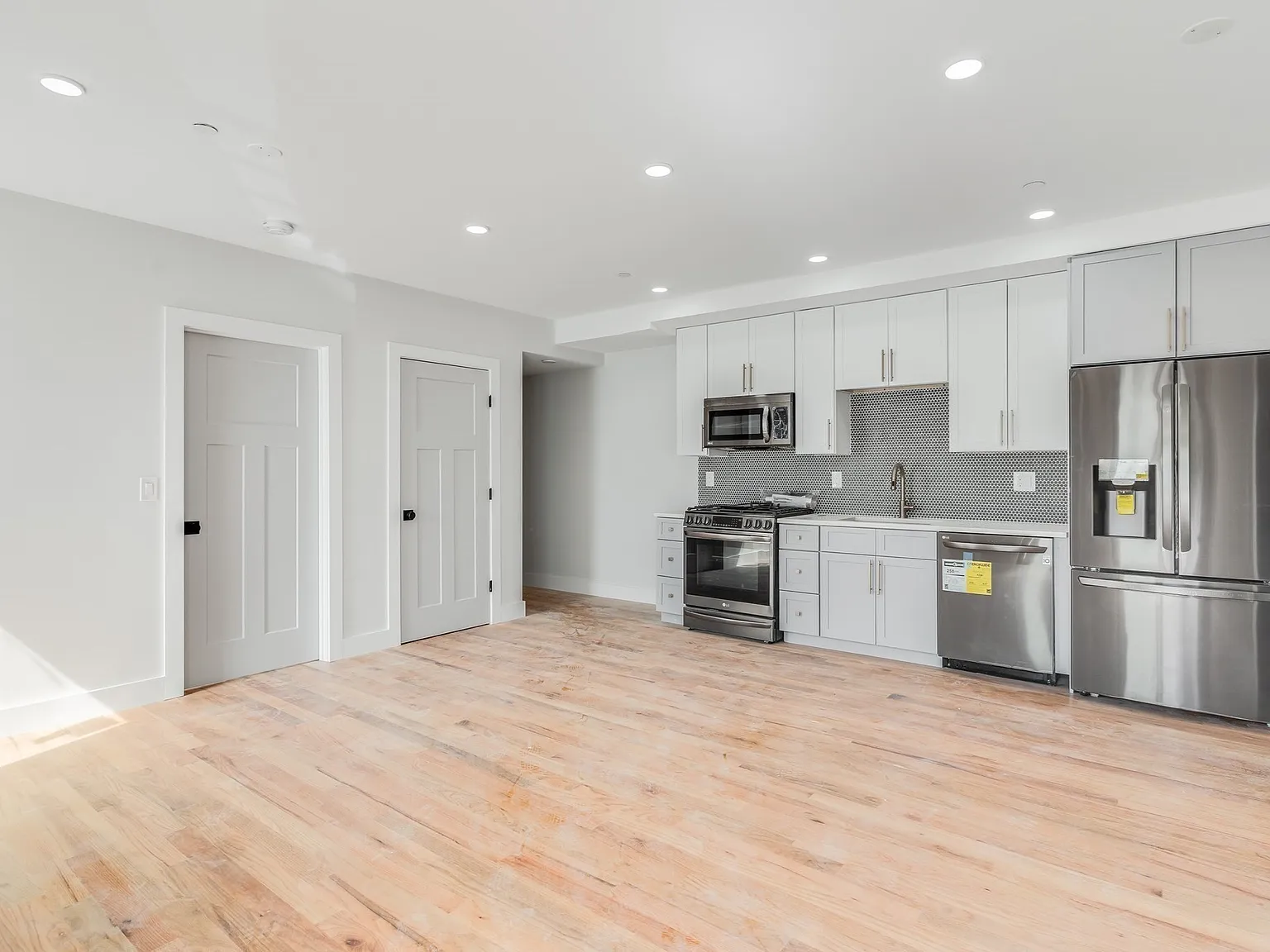Photos of apartment on Condor St.,Boston MA 02128