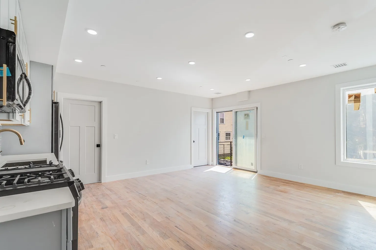 Photos of apartment on Condor St.,Boston MA 02128