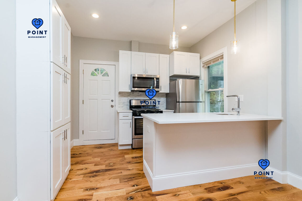 Photos of apartment on Cottage St.,Boston MA 02128