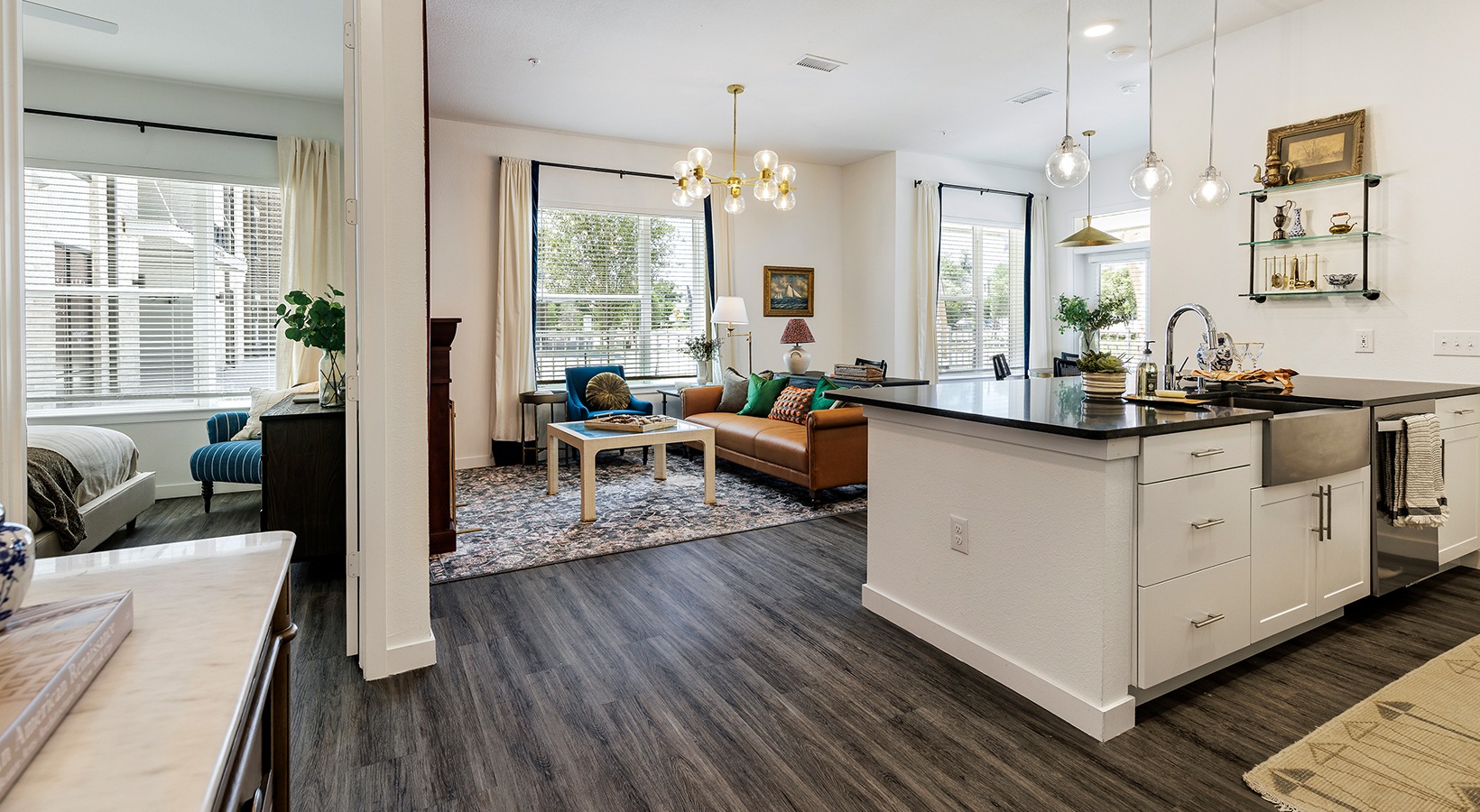 805 C-Bar Ranch Trail - 1,250USD / month