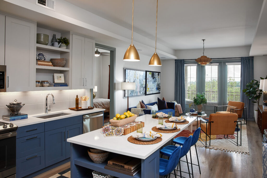 13460 Lyndhurst St., Austin, TX - 1,890 USD/ month