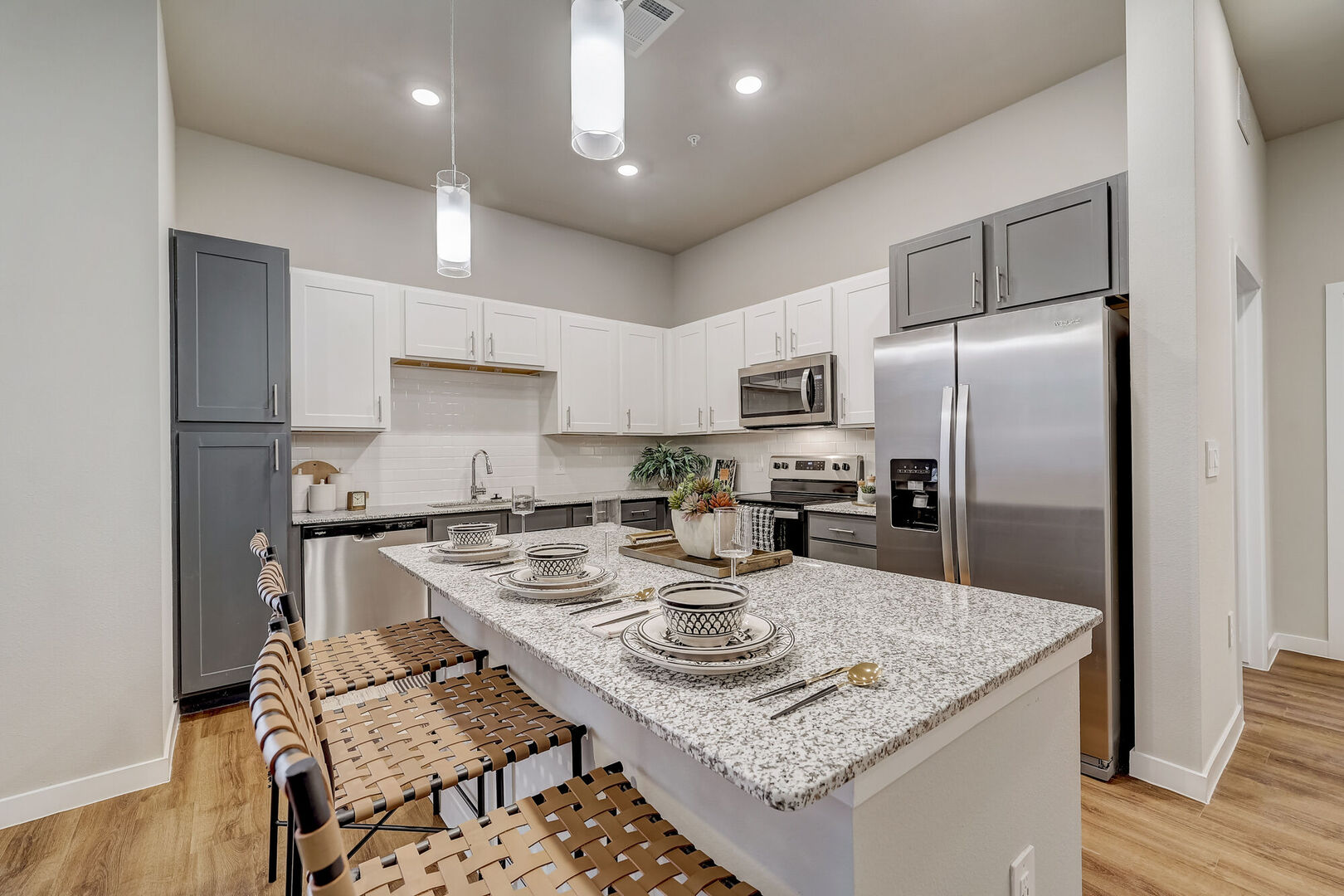 500 Westinghouse Rd., Georgetown, TX - 2,100 USD/ month