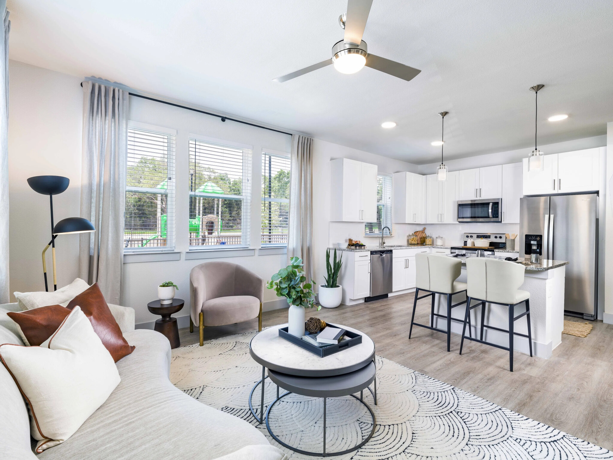 29600 Ronald Reagan Blvd. - 1,125USD / month