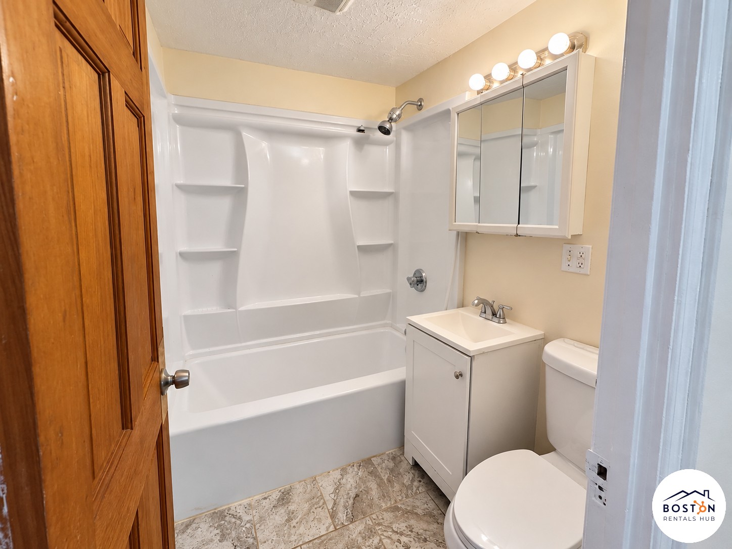 352 Riverway — Mission Hill