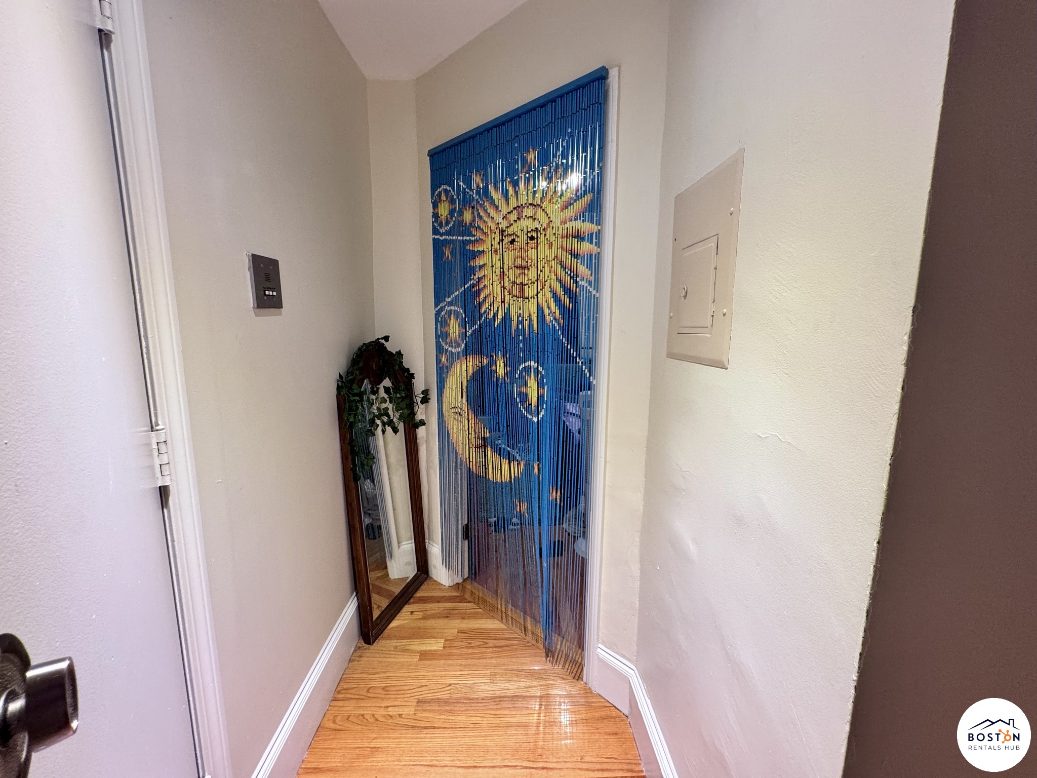 12 Wait St. — Mission Hill