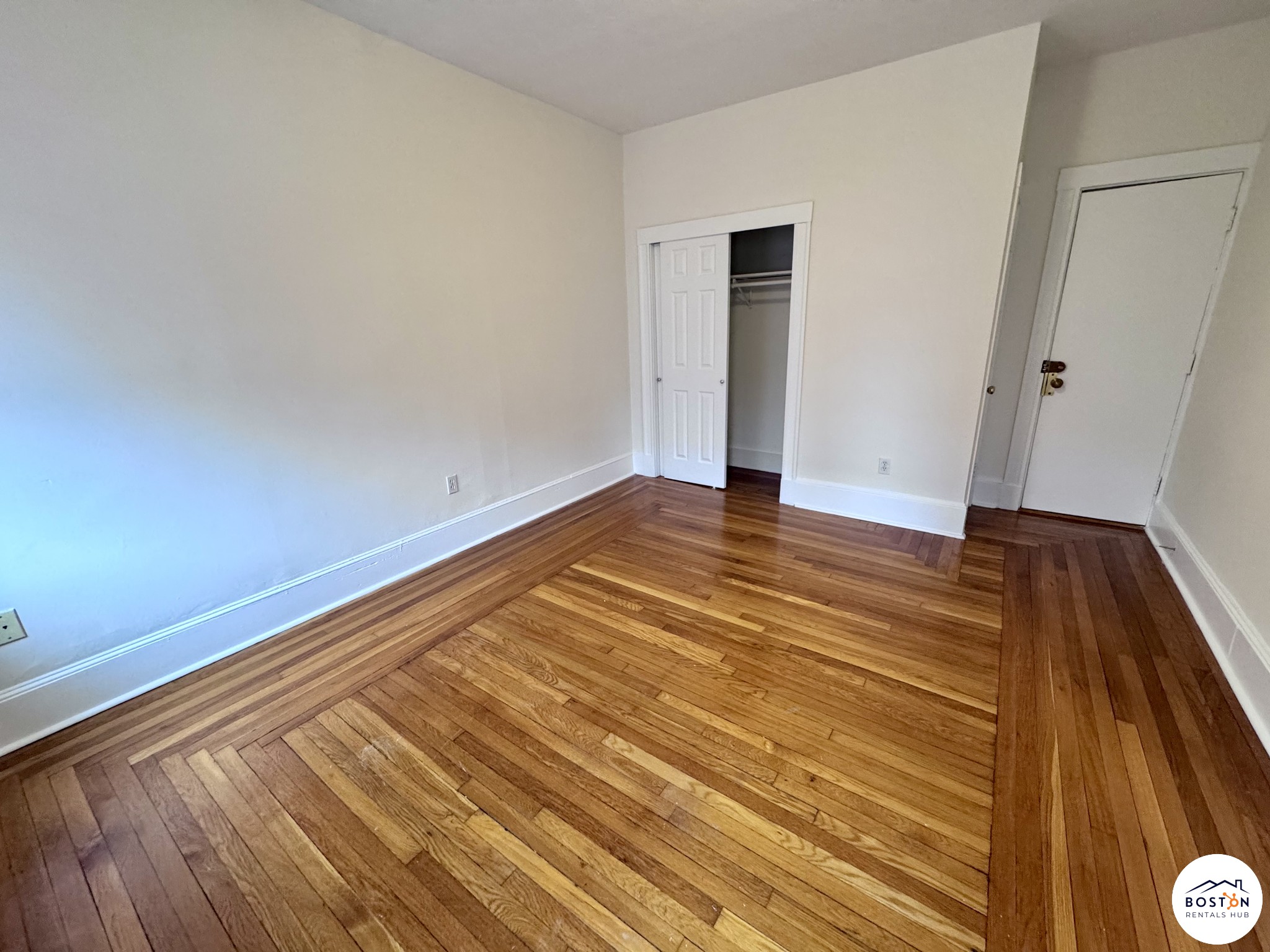 19 Fairbanks St. — Coolidge Corner